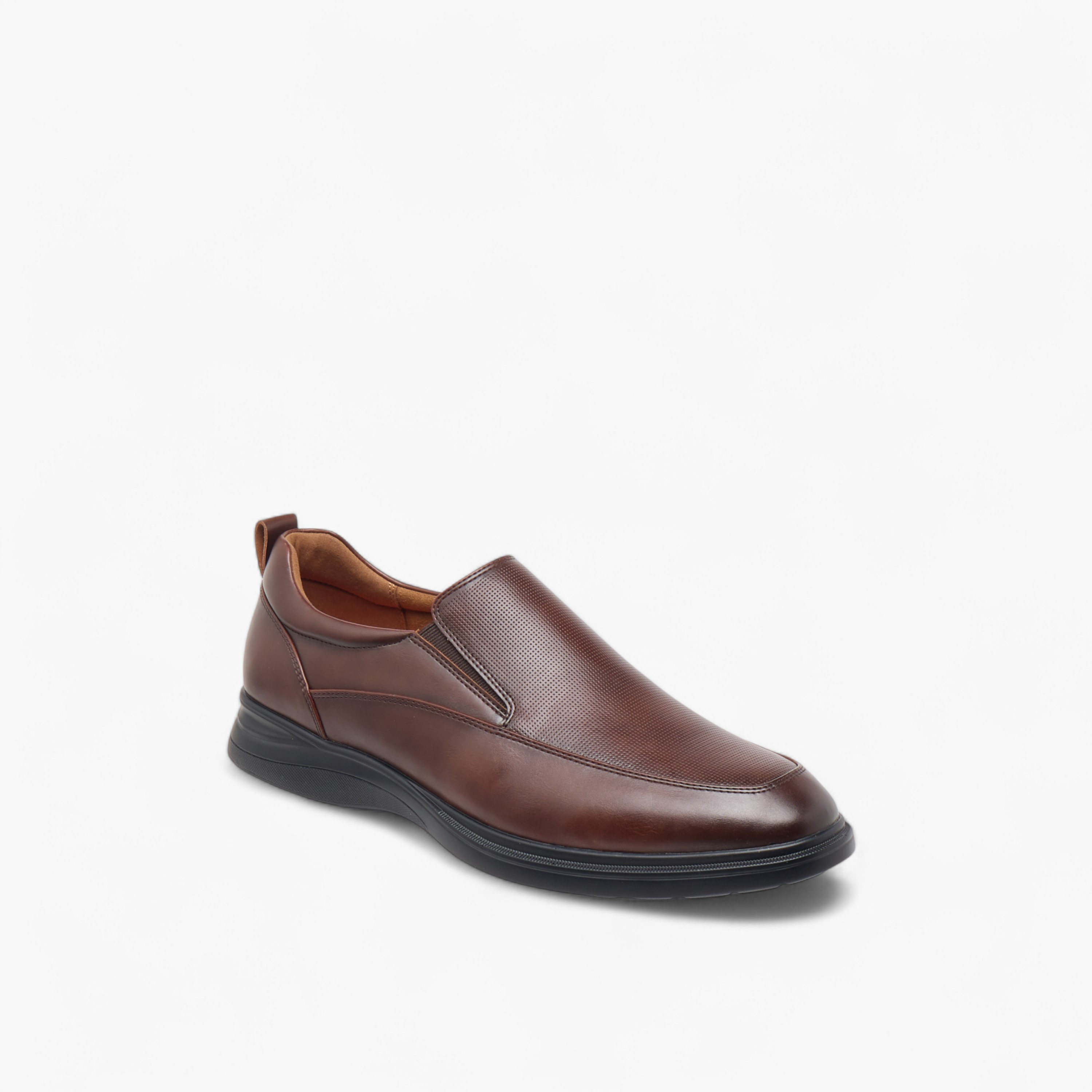 حذاء لوفر بارز الملمس سهل الارتداء من لو كونفورت-men-shoes-formalshoes-image-2