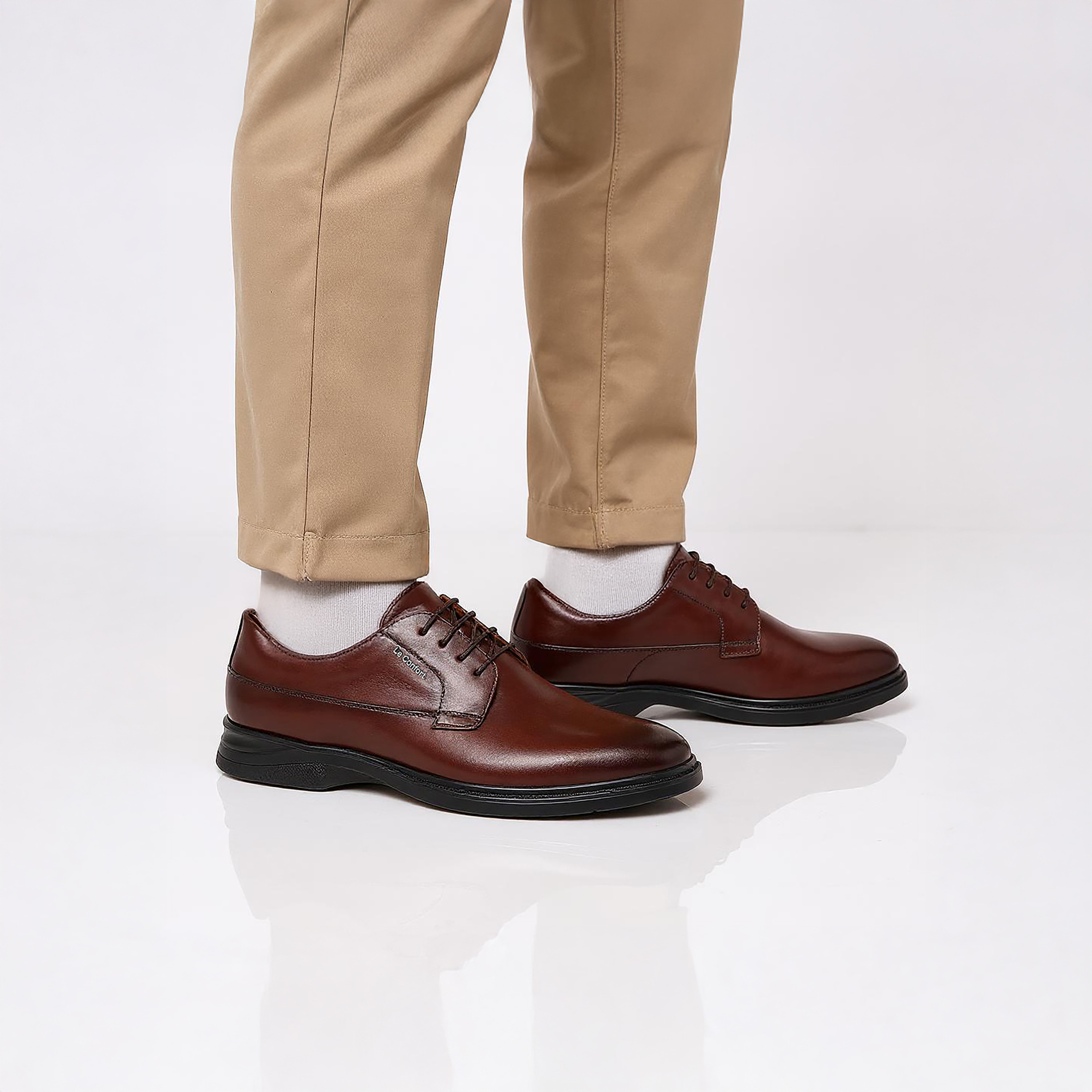 Le Confort Solid Derby Shoes with Lace-Up Closure-men-shoes-formalshoes-image-3