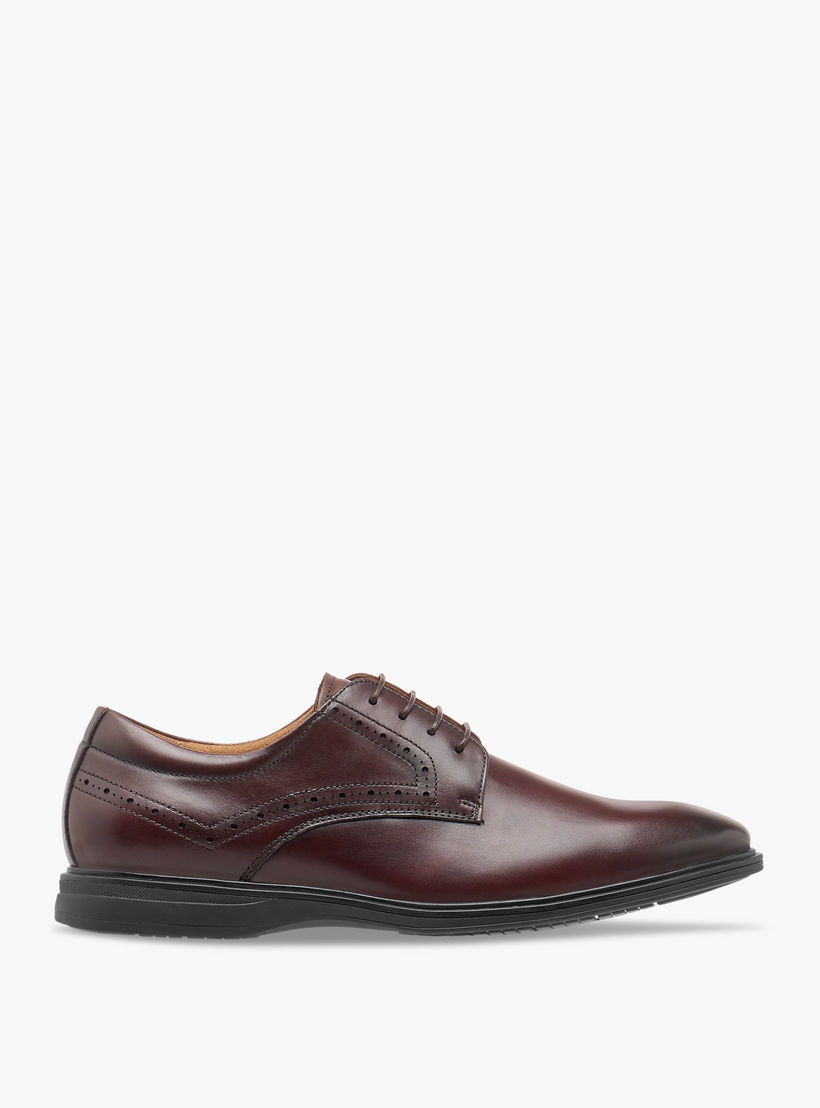 حذاء ديربي جلد سادة برباط إغلاق من لو كونفورت-men-shoes-formalshoes-image-3