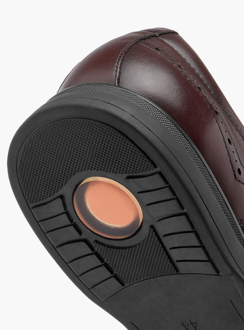 حذاء ديربي جلد سادة برباط إغلاق من لو كونفورت-men-shoes-formalshoes-image-5