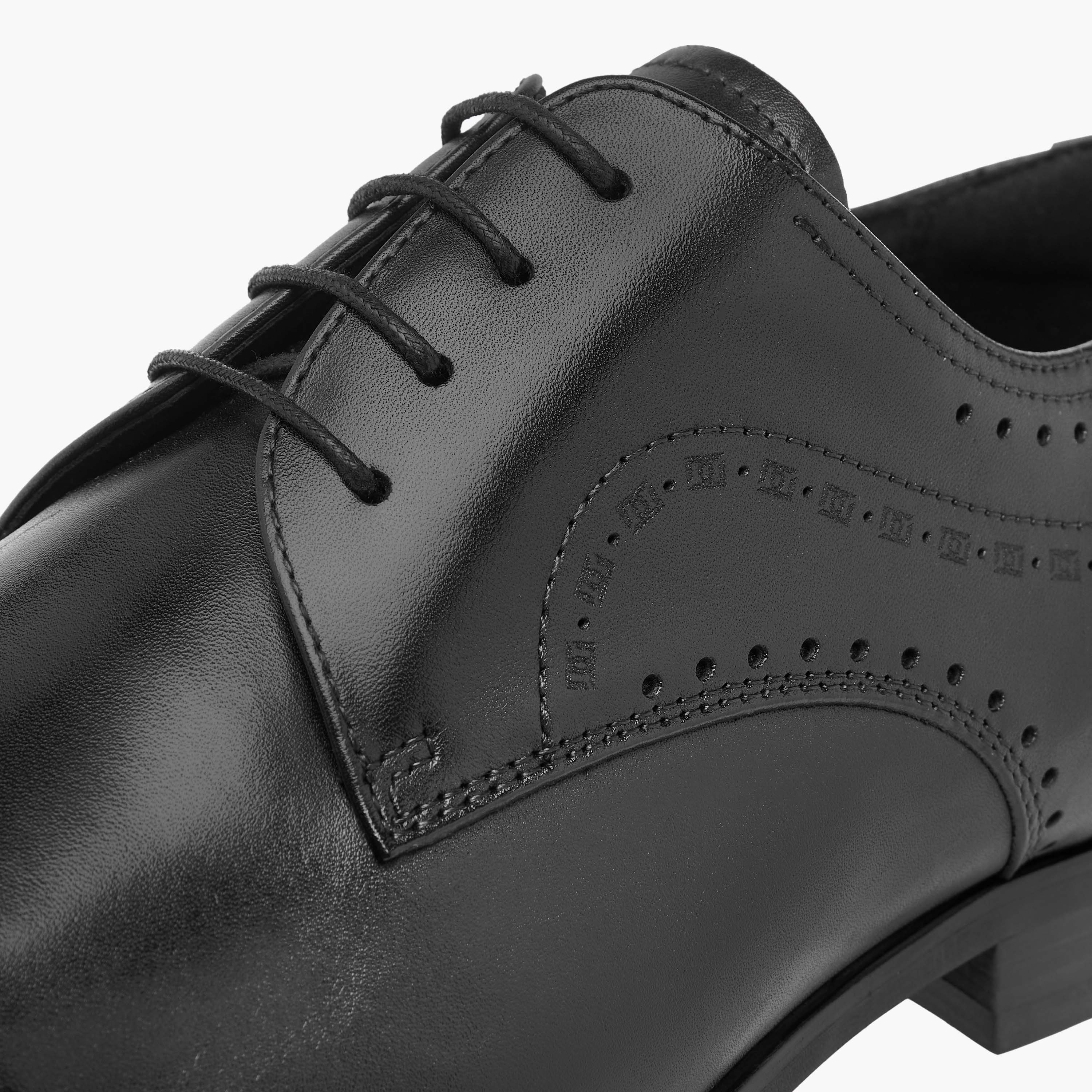 حذاء ديربي جلد بتفاصيل مفرغة ورباط للرجال من دوتشيني-men-shoes-formalshoes-image-4