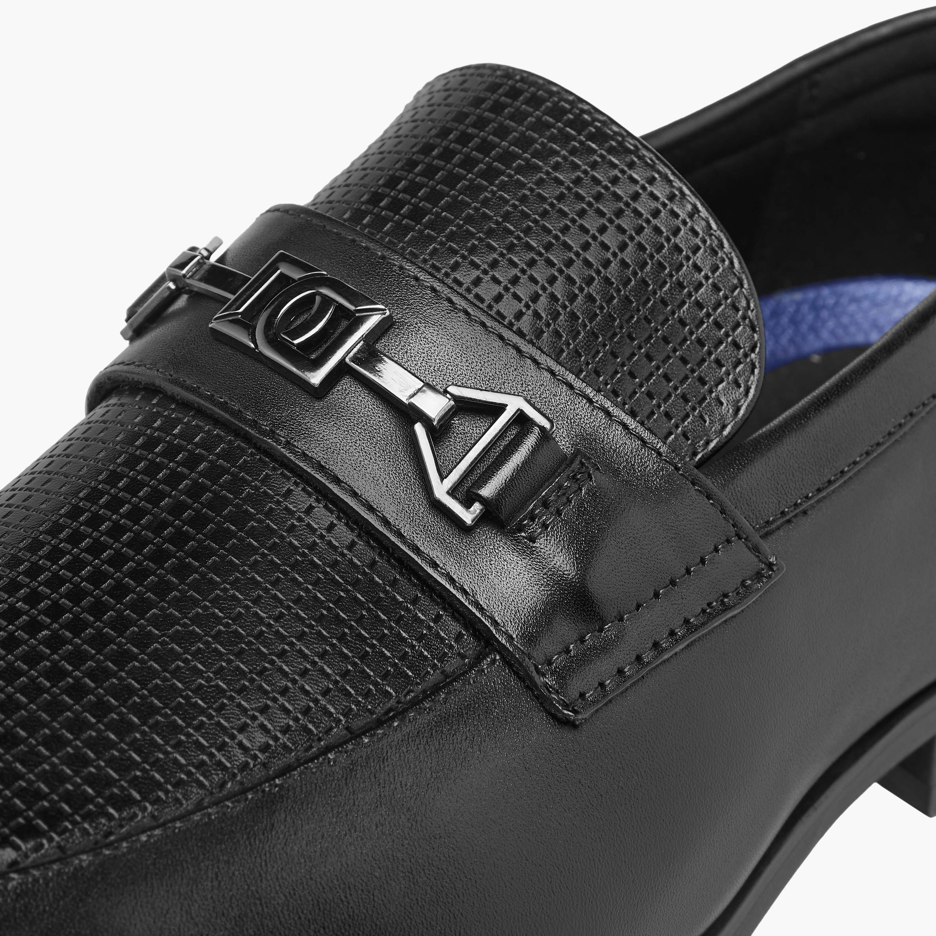 Duchini Men's Leather Textured Slip-On Loafers with Metal Accent-men-shoes-formalshoes-image-4