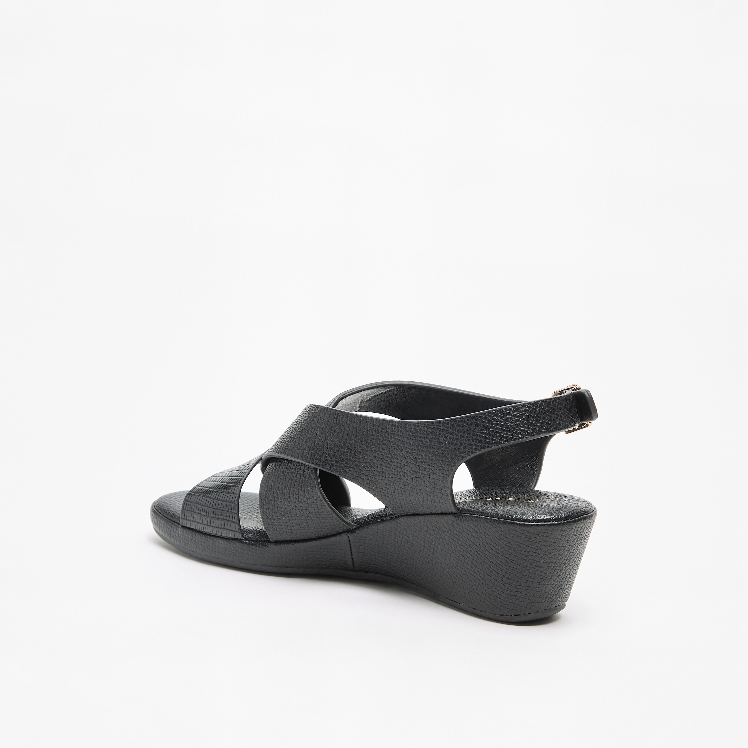 صندل بارز الملمس بأحزمة متقاطعة وكعب ويدج وإبزيم إغلاق من لو كونفورت-women-shoes-sandals-heeled-image-2