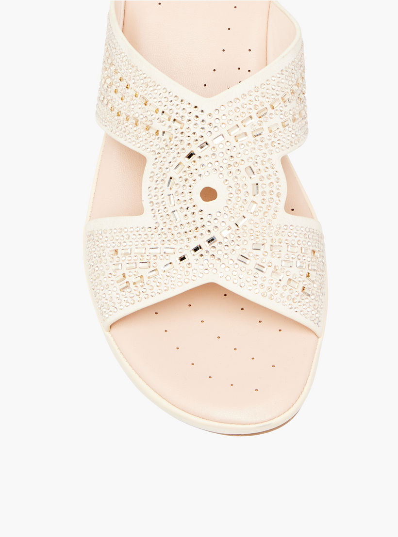 حذاء مريح مزين سهل الارتداء بكعب ويدج من لو كونفورت-women-shoes-sandals-heeled-image-4