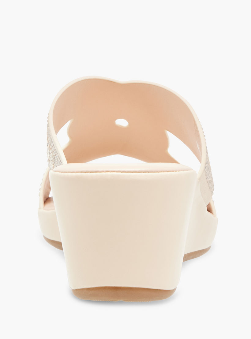 حذاء مريح مزين سهل الارتداء بكعب ويدج من لو كونفورت-women-shoes-sandals-heeled-image-5