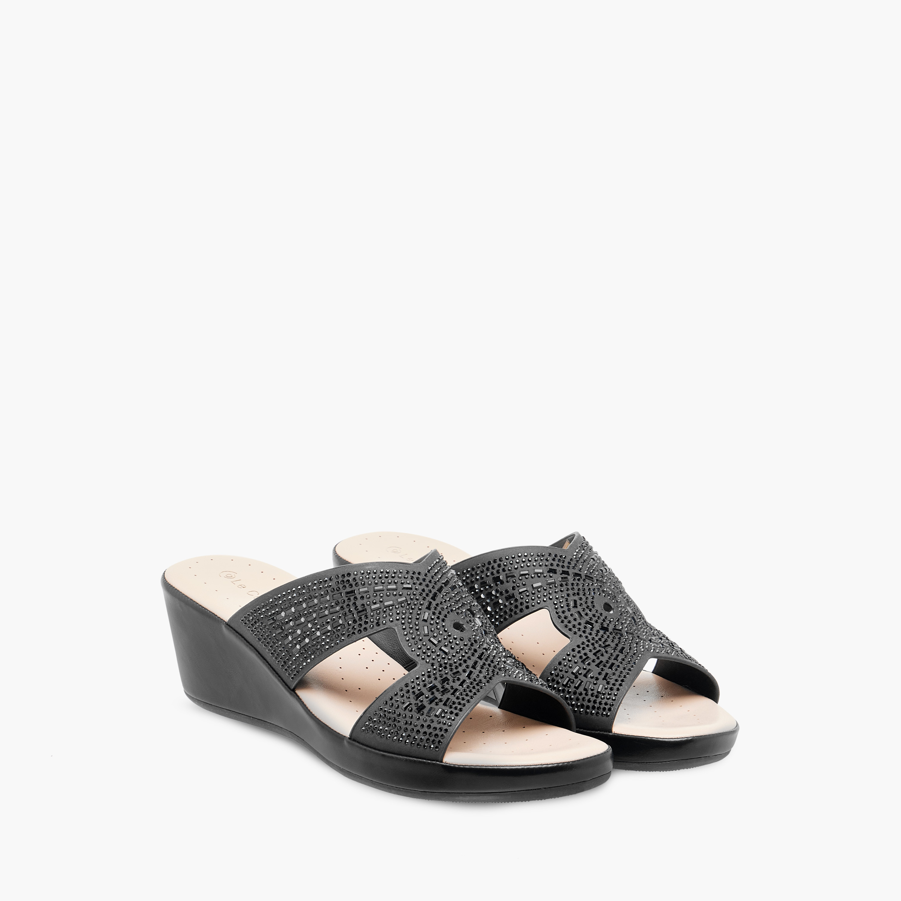 حذاء مريح مزين سهل الارتداء بكعب ويدج من لو كونفورت-women-shoes-sandals-heeled-image-5