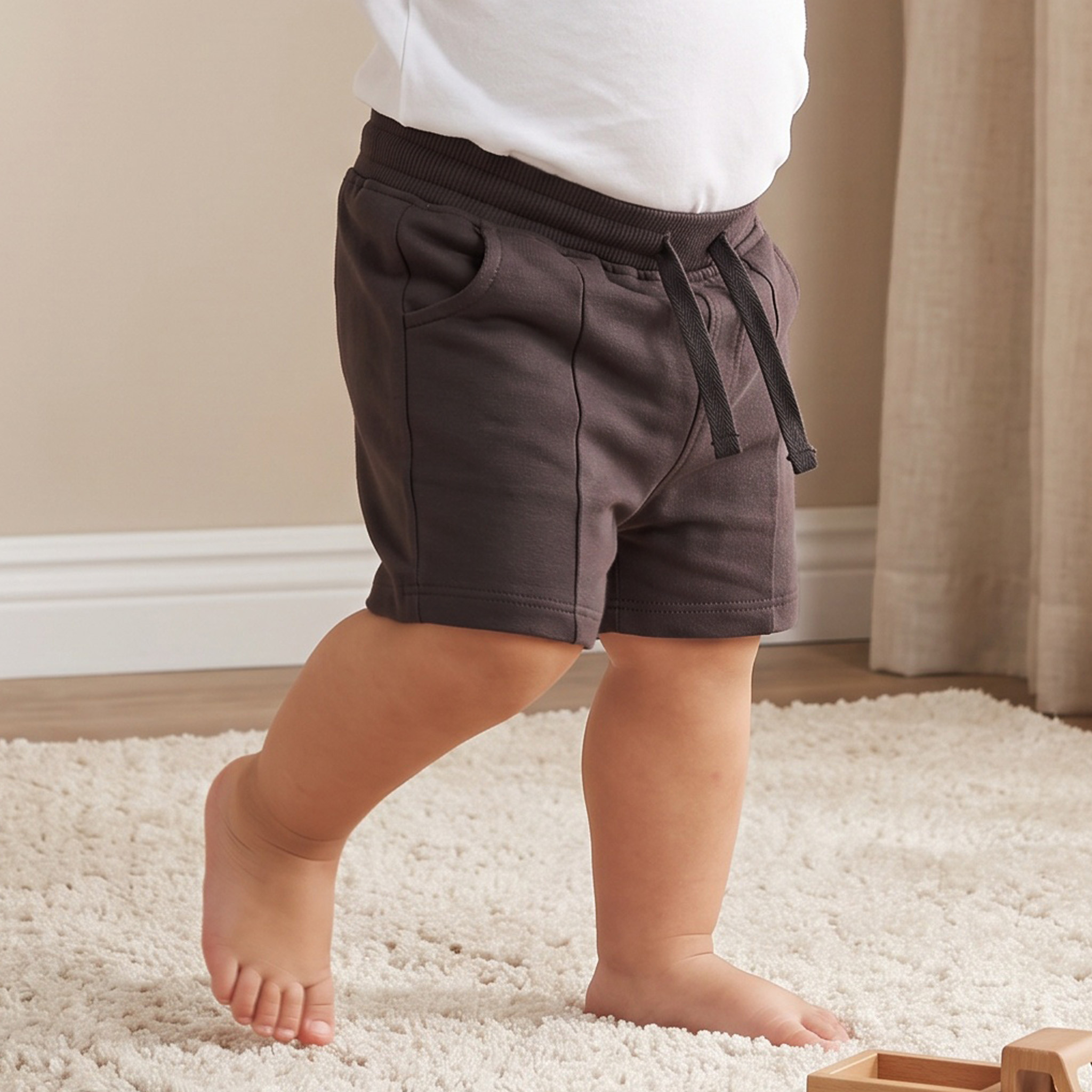 Juniors Knee Length Elasticated Waistband Shorts with Pockets-baby-boys-clothing-bottoms-shorts-image-1