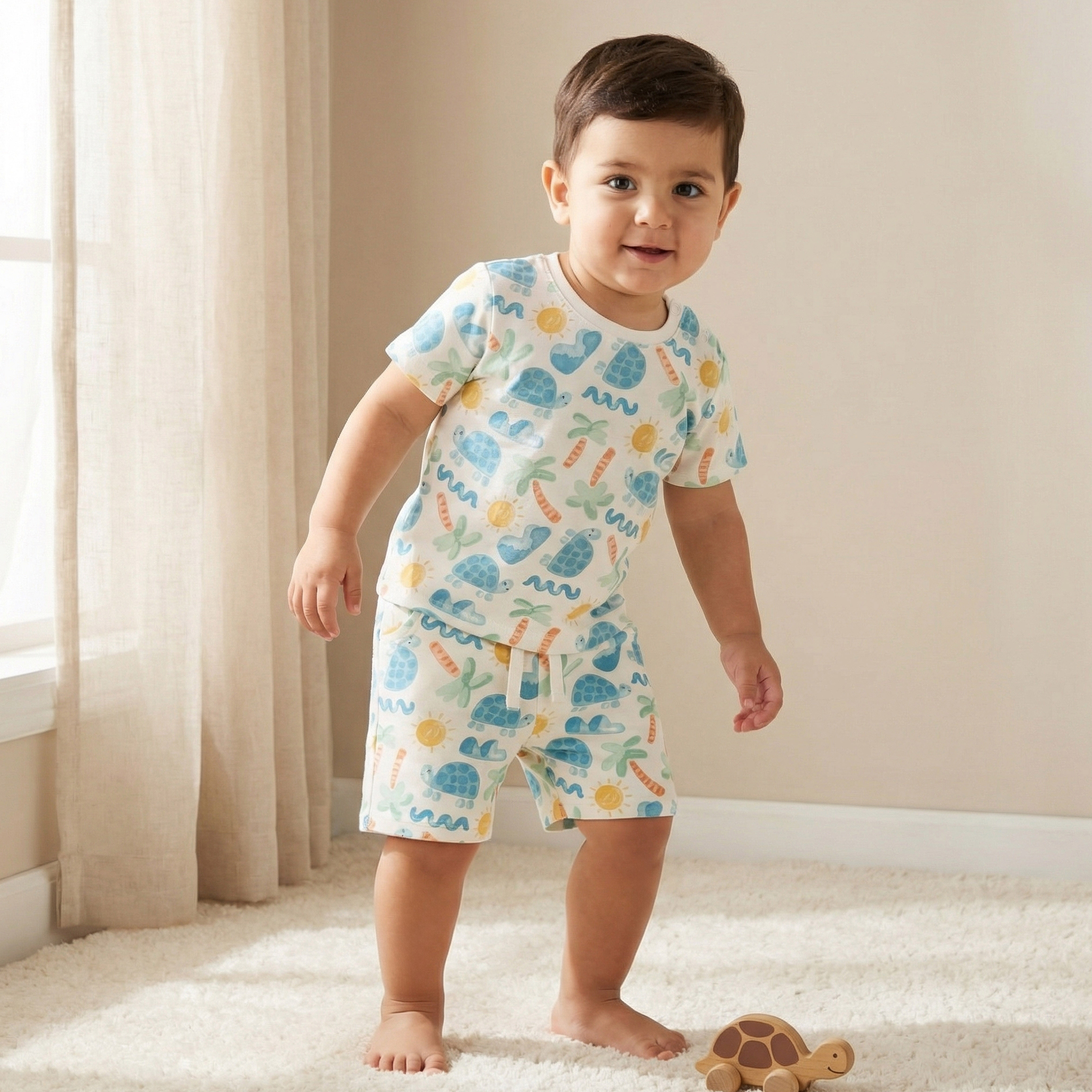 تيشيرتات بياقة ضيقة وأكمام قصيرة وطبعات مع شورت من جونيورز - طقم 3 قطع-baby-boys-clothing-setsandcoords-image-3