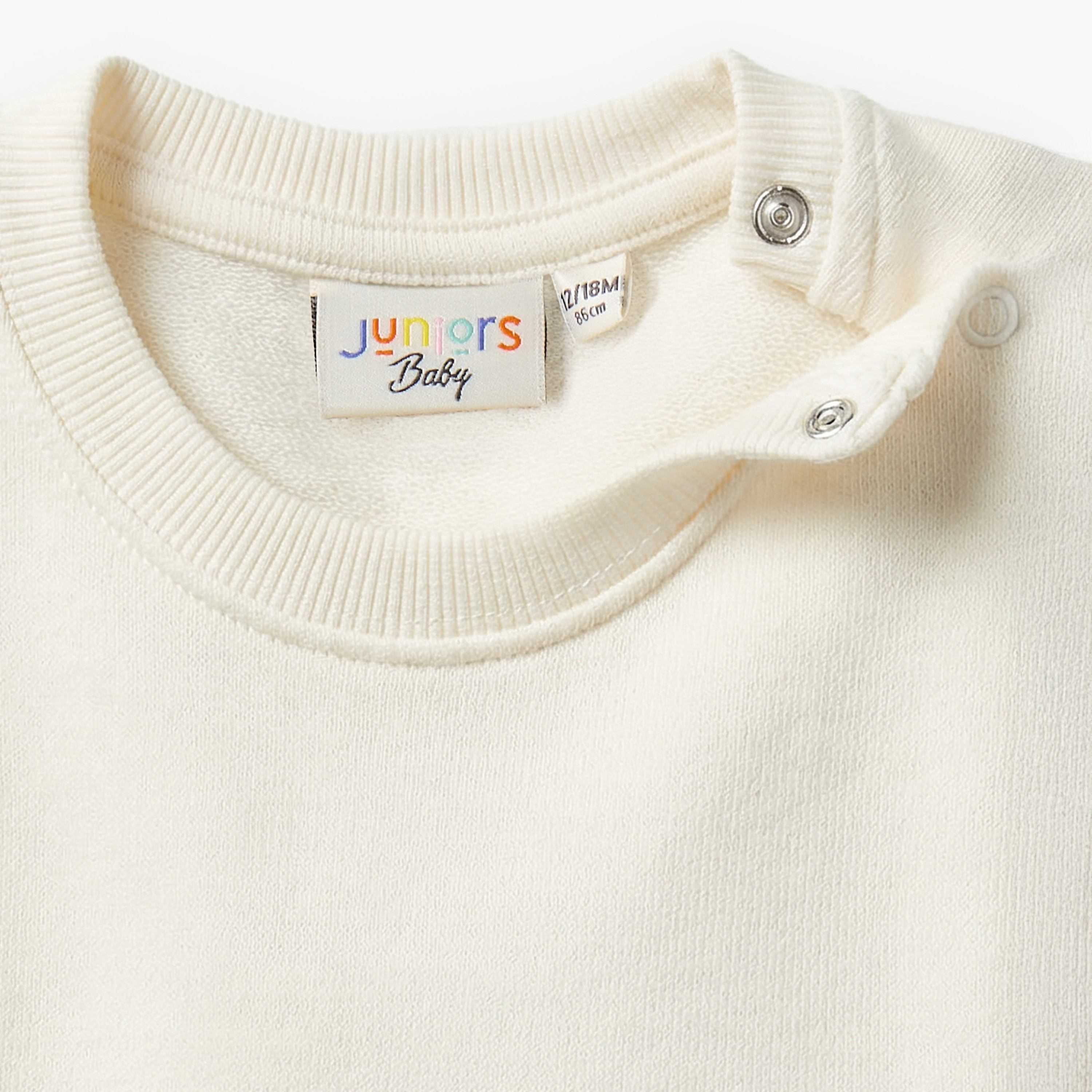 طقم تيشيرت بياقة مستديرة وأكمام قصيرة مع شورت بتطريز من جونيورز-baby-boys-clothing-setsandcoords-image-7