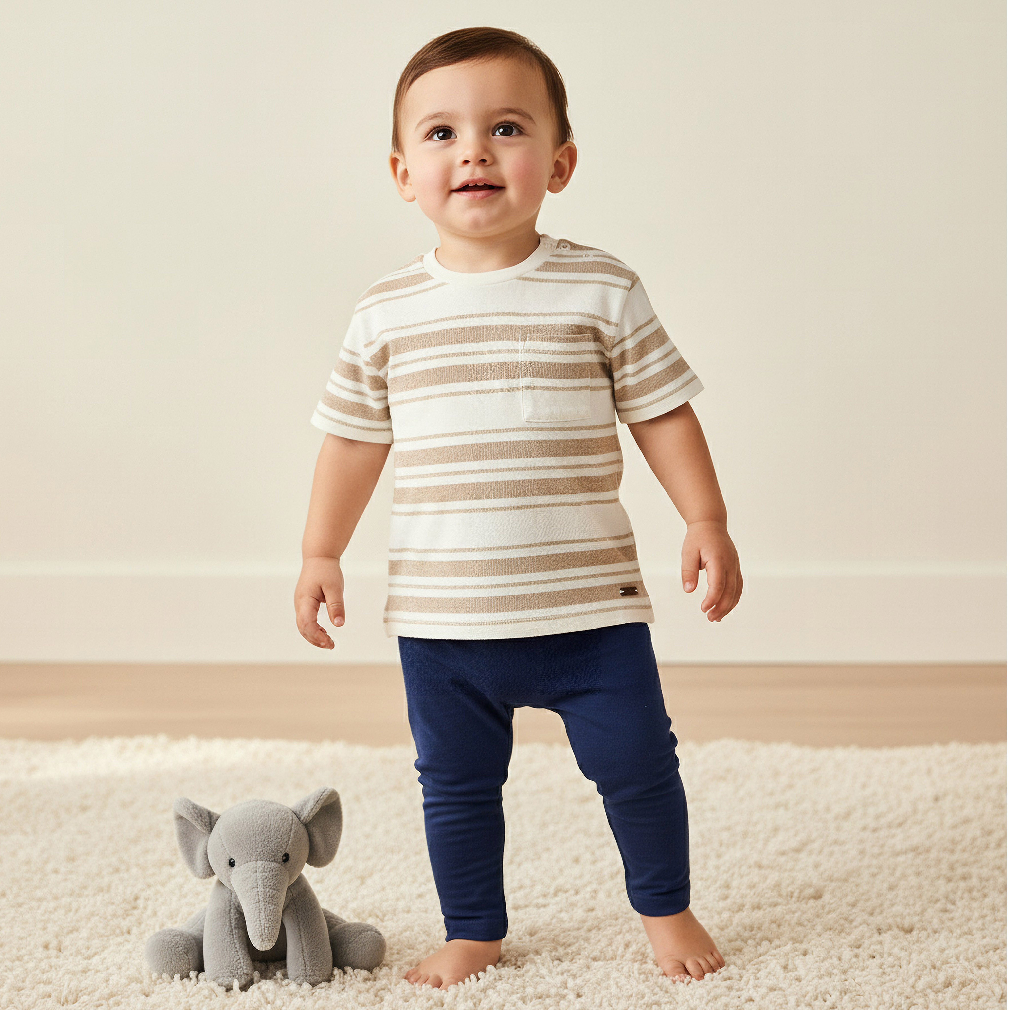 تيشيرت مخطط بياقة ضيقة وأكمام قصيرة من جيجلز-baby-boys-clothing-shirts-image-4