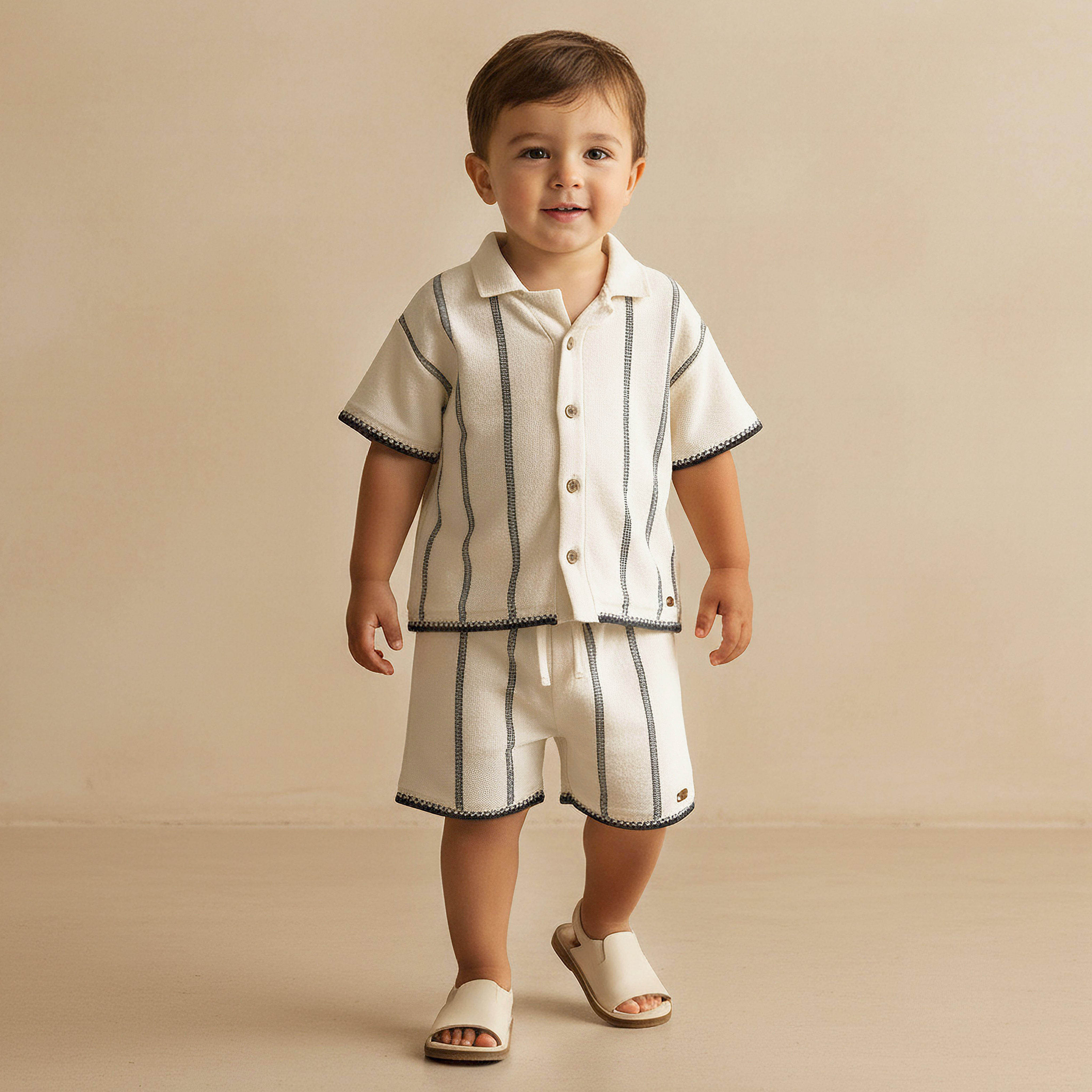طقم قميص بياقة كامب وأكمام قصيرة مع شورت مخطط من جيجلز-baby-boys-clothing-setsandcoords-image-1
