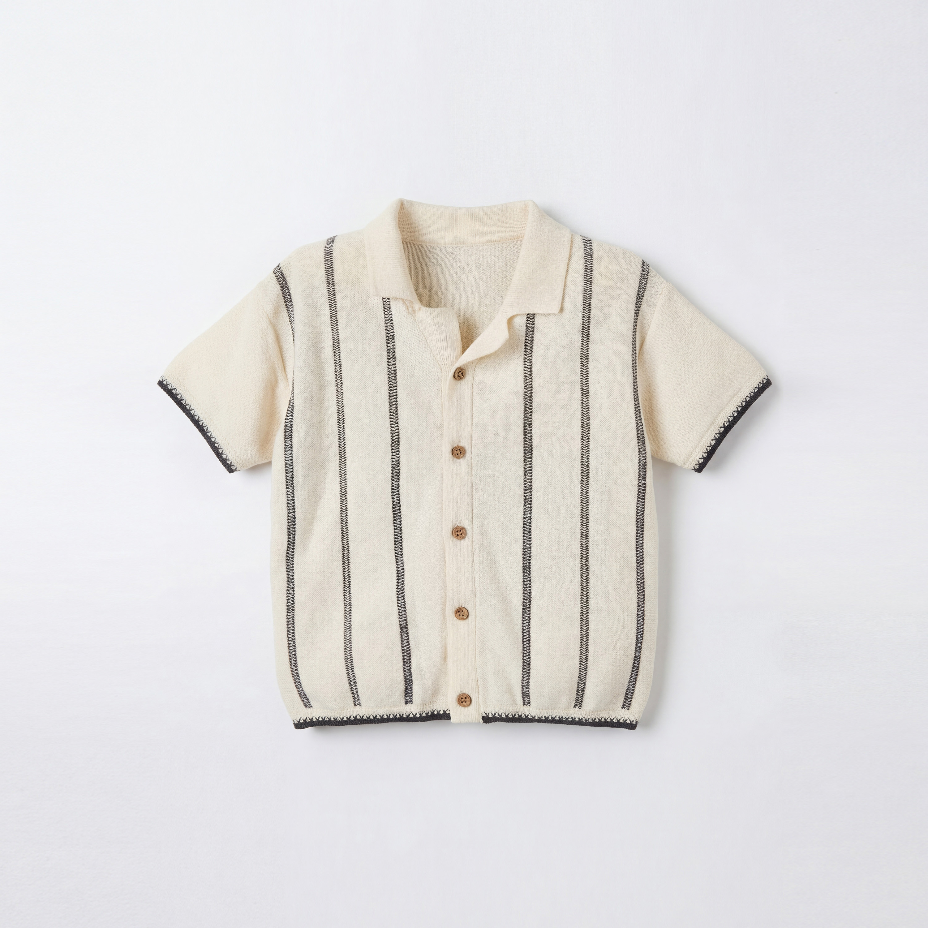 طقم قميص بياقة كامب وأكمام قصيرة مع شورت مخطط من جيجلز-baby-boys-clothing-setsandcoords-image-3