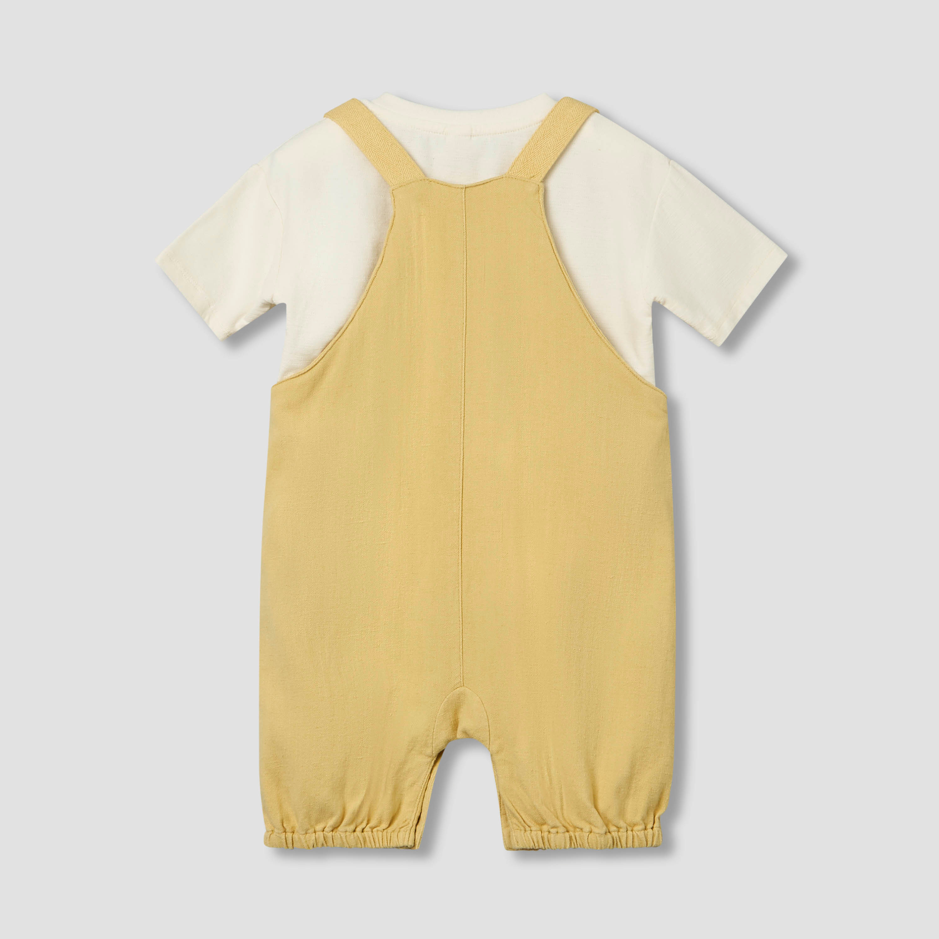 طقم تيشيرت بياقة هنلي وأكمام قصيرة ودنغري بجيب على الصدر من جيجلز-baby-boys-clothing-setsandcoords-image-5