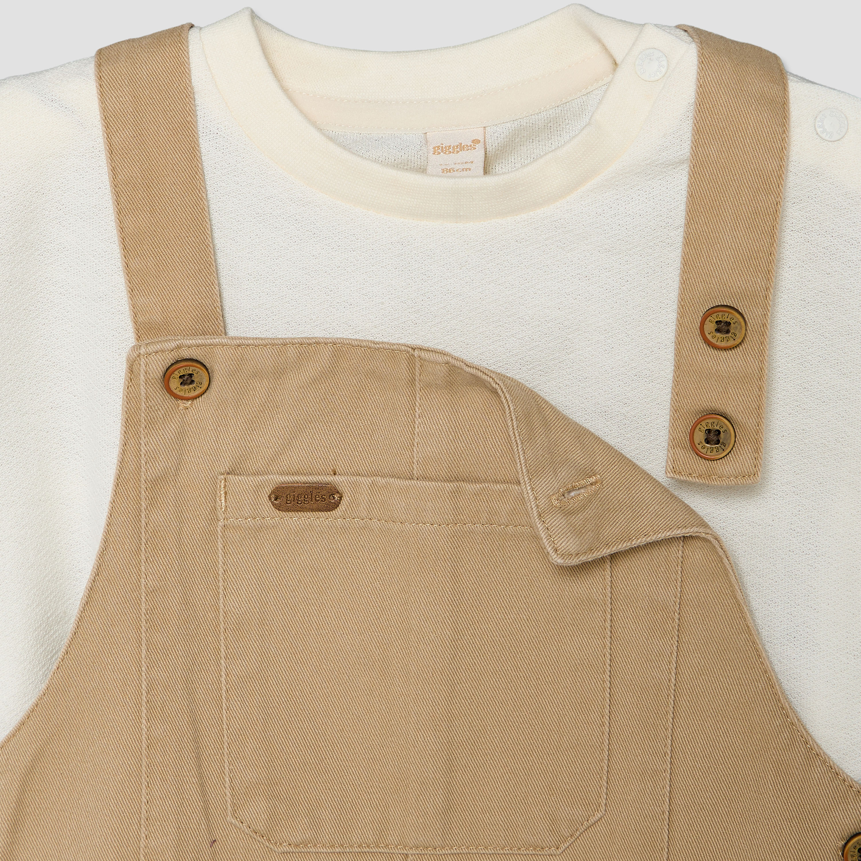 طقم دنغري وتيشيرت بياقة ضيقة وأكمام قصيرة وجيوب من جيجلز-baby-boys-clothing-setsandcoords-image-5