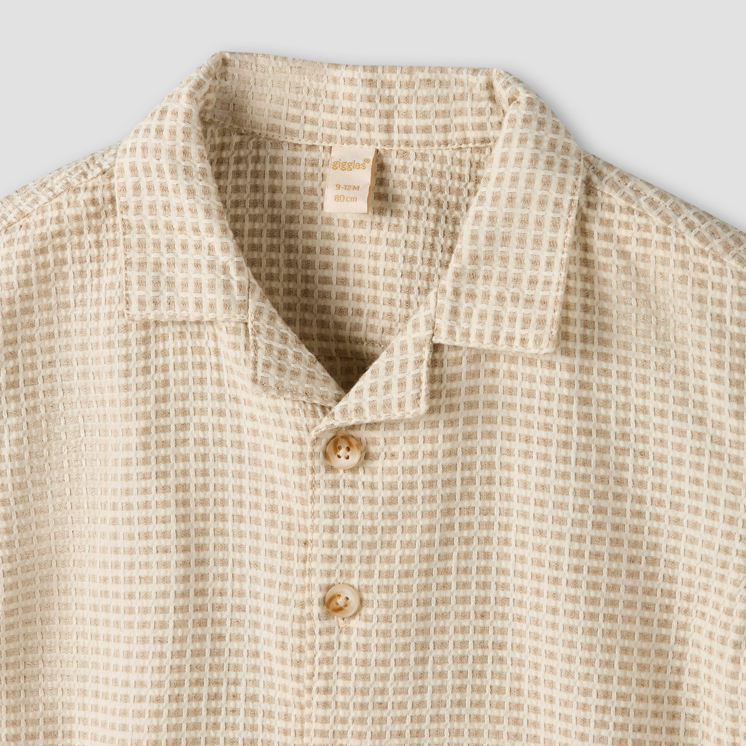 طقم شورت وقميص وافل بارز الملمس بياقة عادية وأكمام قصيرة من جيجلز-baby-boys-clothing-setsandcoords-image-7