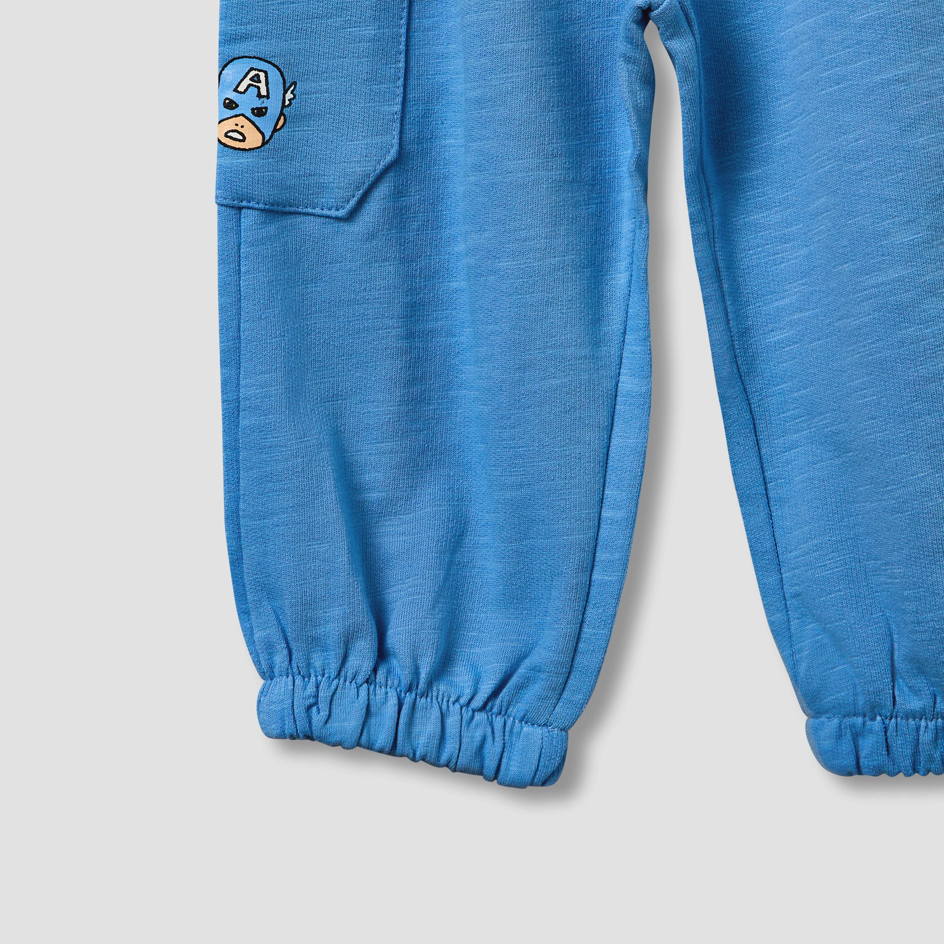 طقم سويت شيرت بقبعة وبنطلون رياضي بطبعات أفنجرز-baby-boys-clothing-setsandcoords-image-9