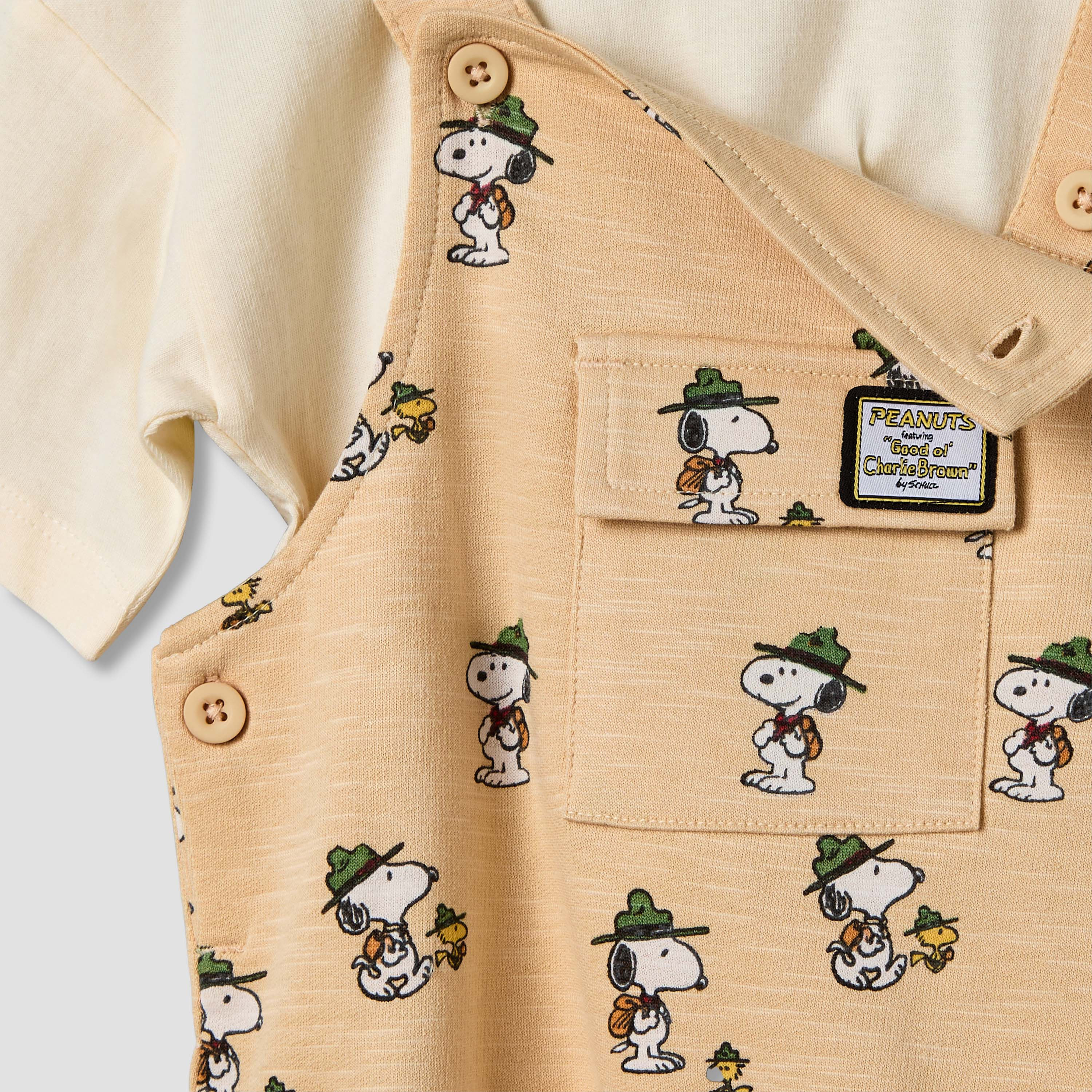 طقم دونغري وتيشيرت بياقة ضيقة وأكمام قصيرة وطبعات-baby-boys-clothing-setsandcoords-image-7
