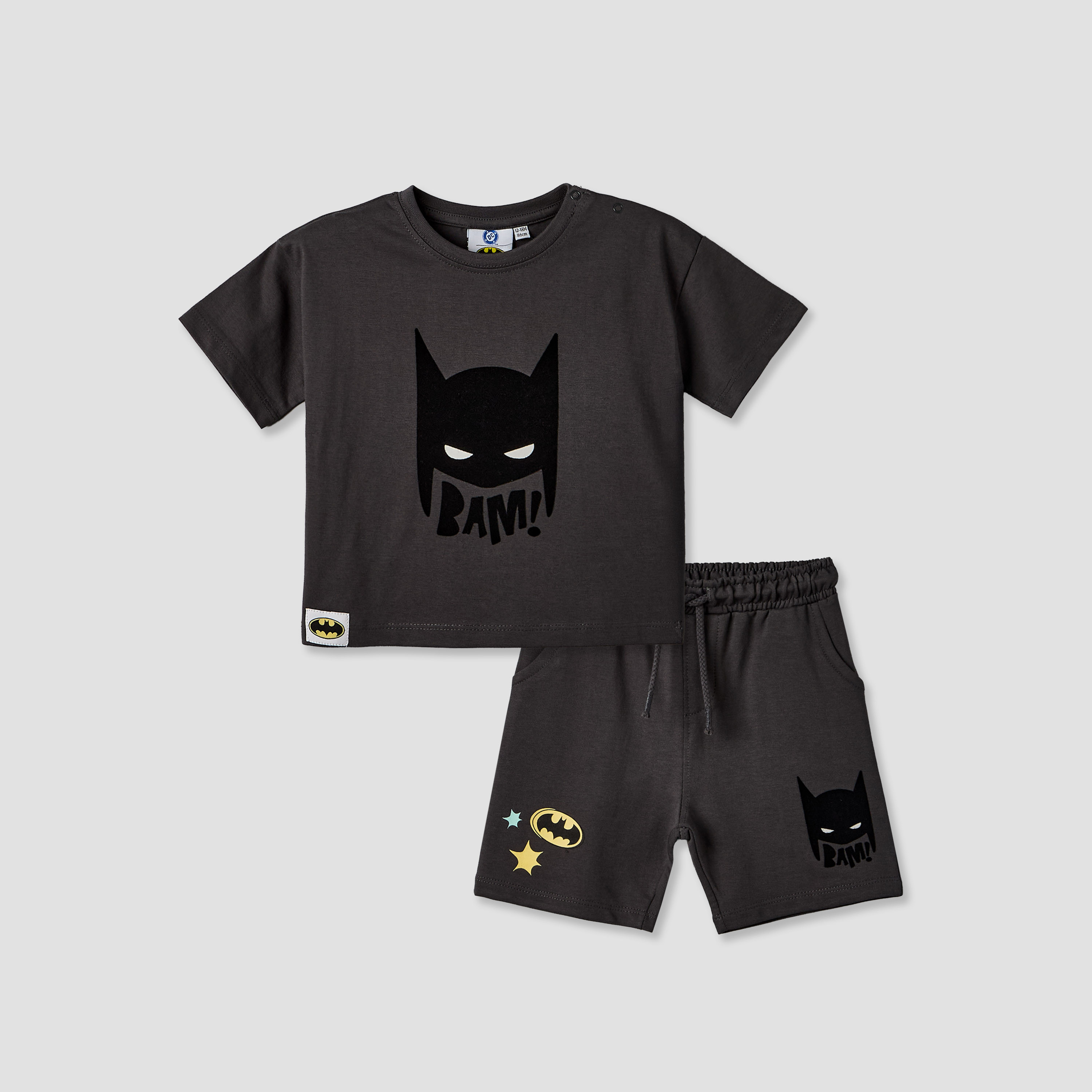 Crew Neck Short Sleeves T-shirt and Shorts Set with Batman Print-baby-boys-clothing-setsandcoords-image-2