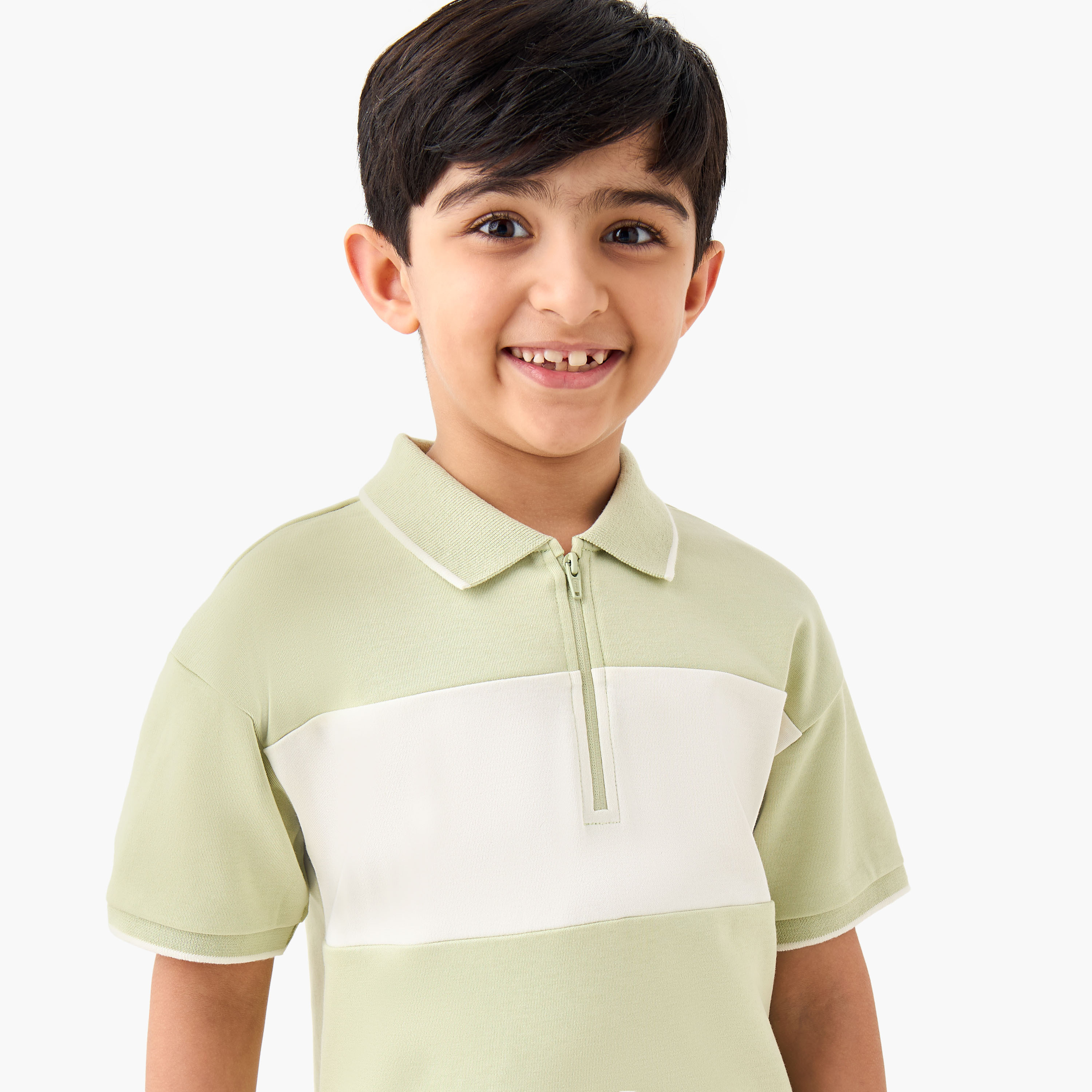 Juniors Collared Short Sleeves Polo T-shirt with Colourblock Design-boys-clothing-tshirtsandpolos-image-4