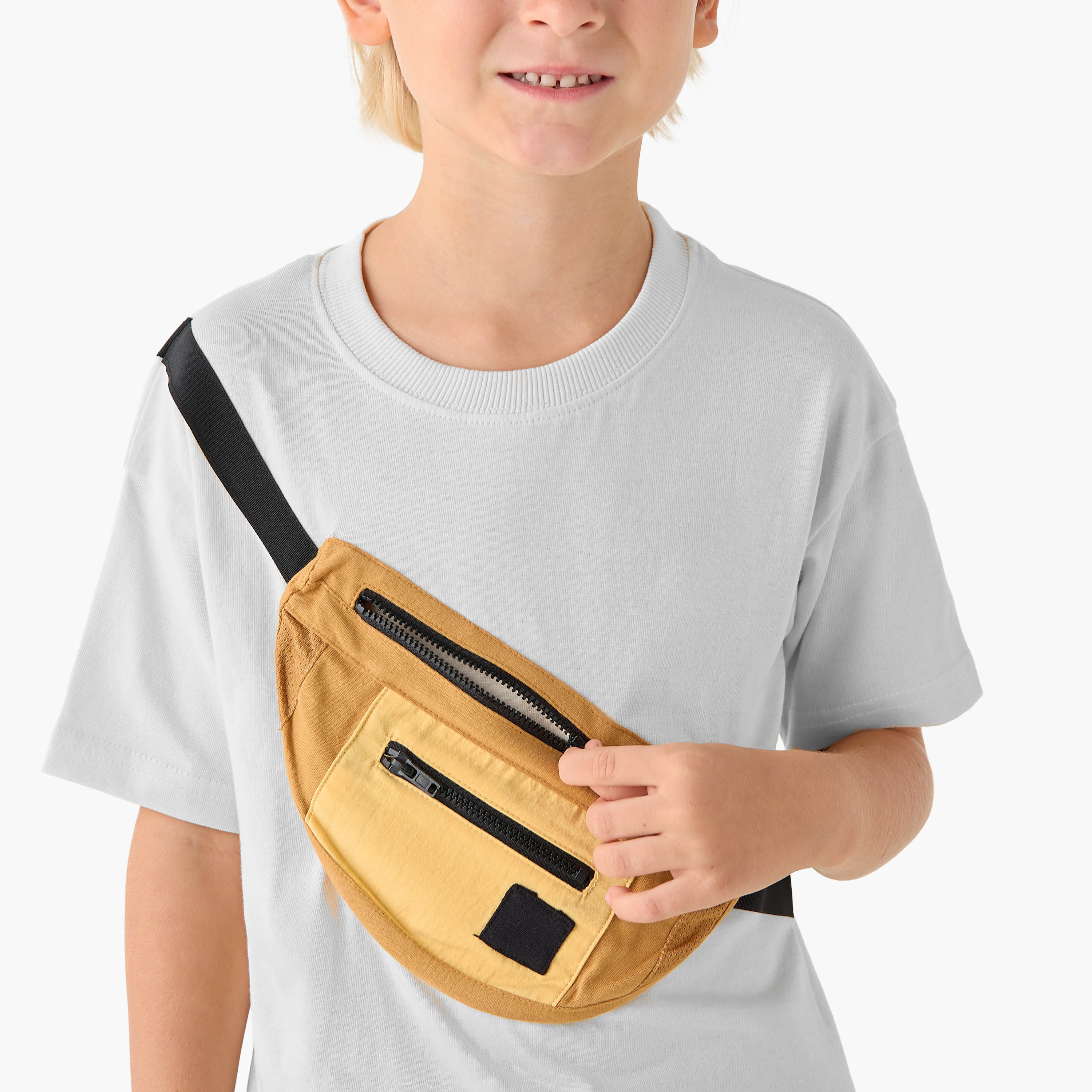 Juniors Crew Neck Short Sleeves T-shirt with Pouch Applique-boys-clothing-tshirtsandpolos-image-4