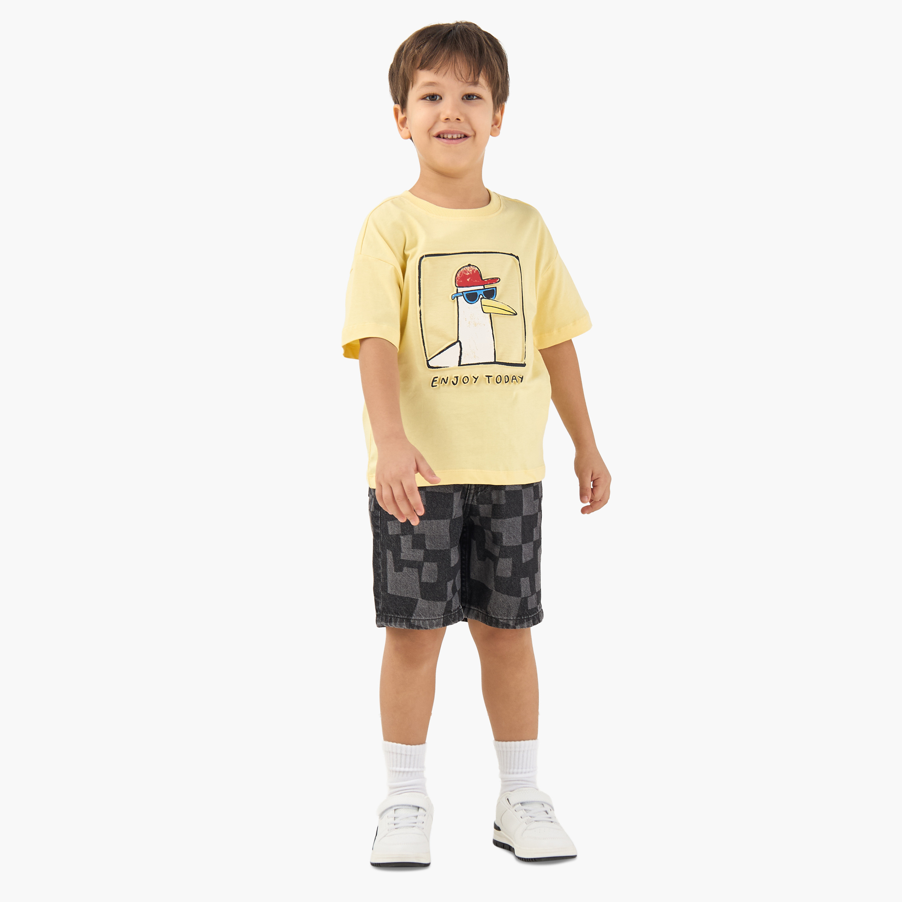 Juniors Crew Neck Short Sleeves T-shirt with Duck Embossed Design-boys-clothing-tshirtsandpolos-image-2