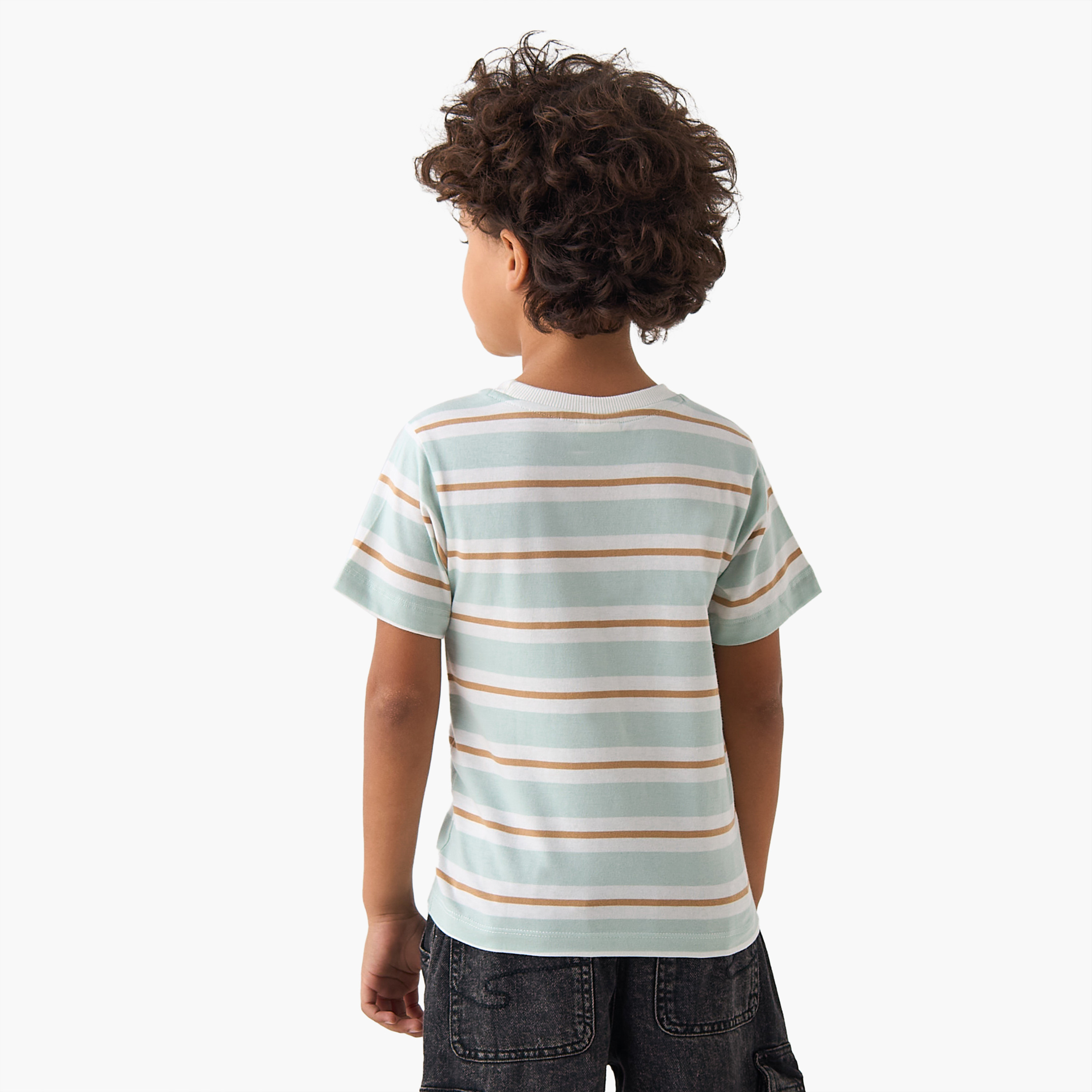 تيشيرت برقبة ضيقة وأكمام قصيرة ونمط مخطط من جونيورز-boys-clothing-tshirtsandpolos-image-3
