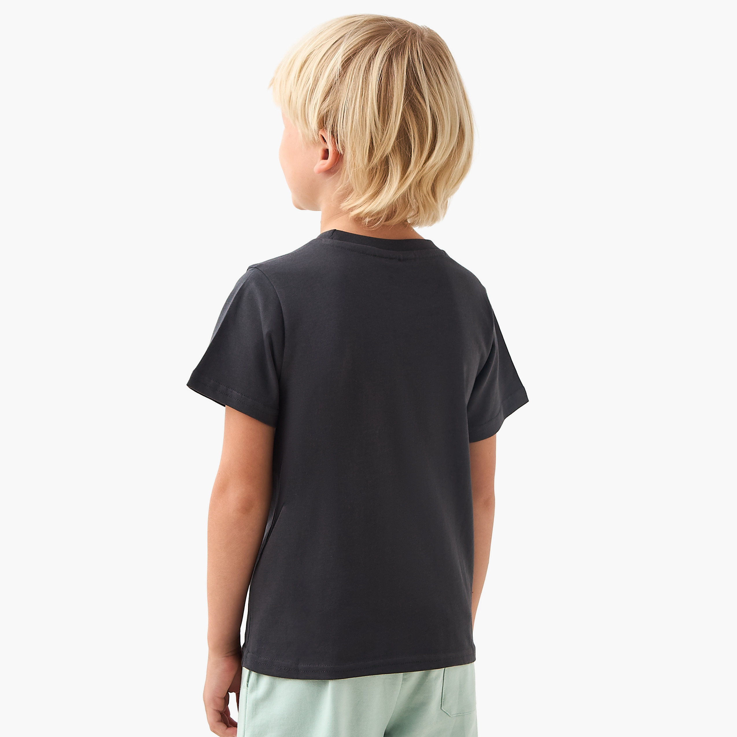 تيشيرت بطبعات شاحنة وياقة ضيقة وأكمام قصيرة من جونيورز-boys-clothing-tshirtsandpolos-image-3