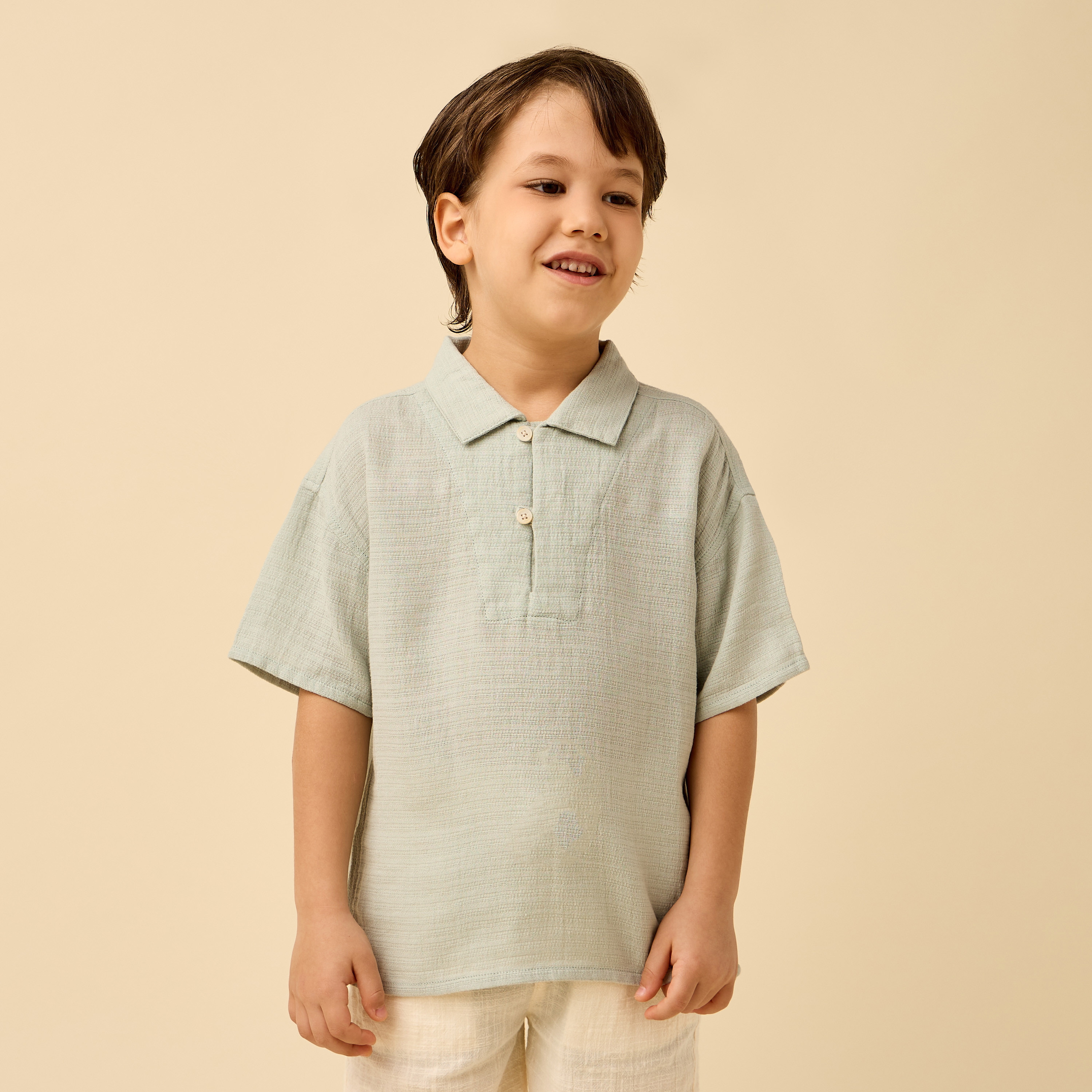 Juniors Short Sleeves Collared T-shirt with Textured Design-boys-clothing-tshirtsandpolos-image-3