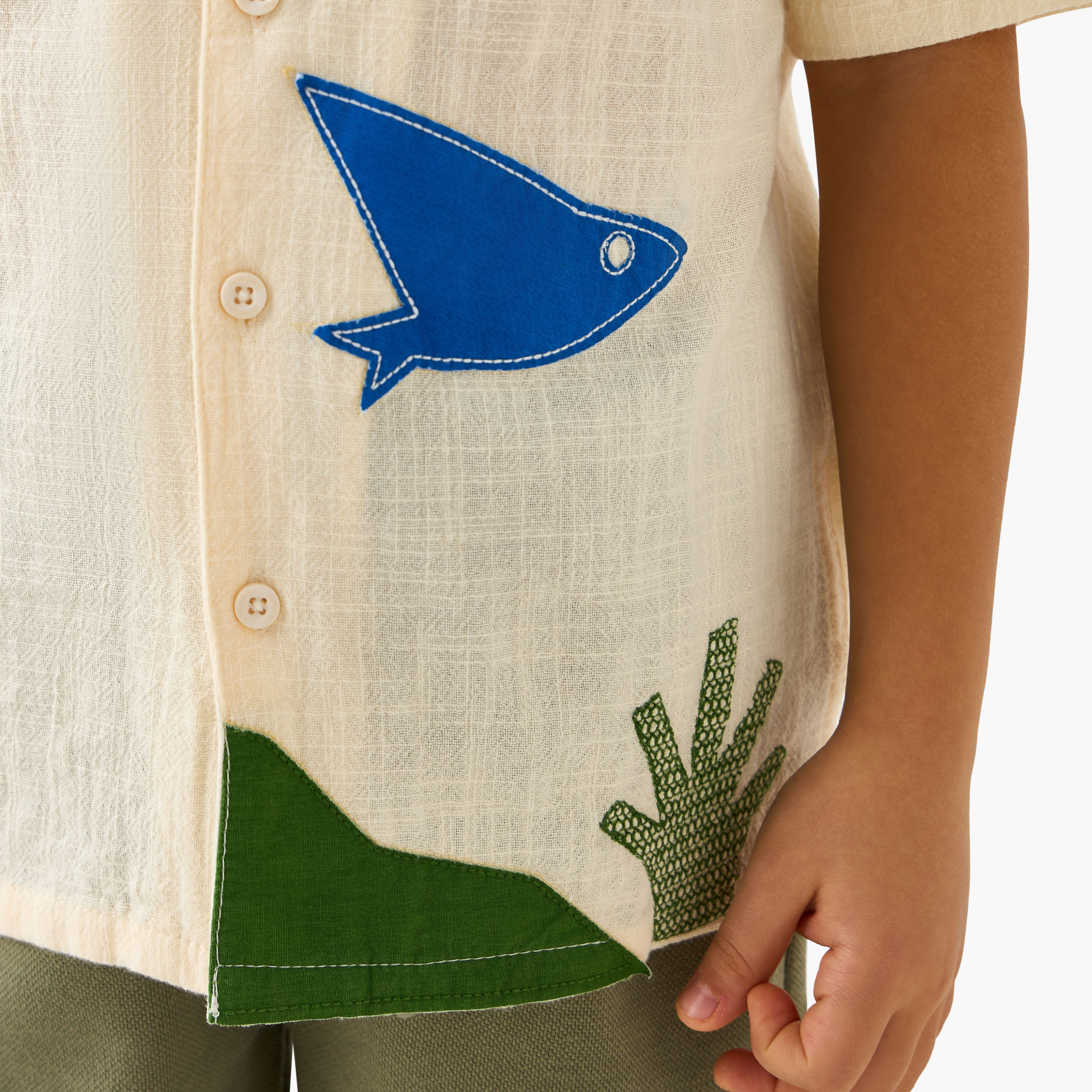 Juniors Short Sleeve Shirt with Applique-boys-clothing-shirts-image-4