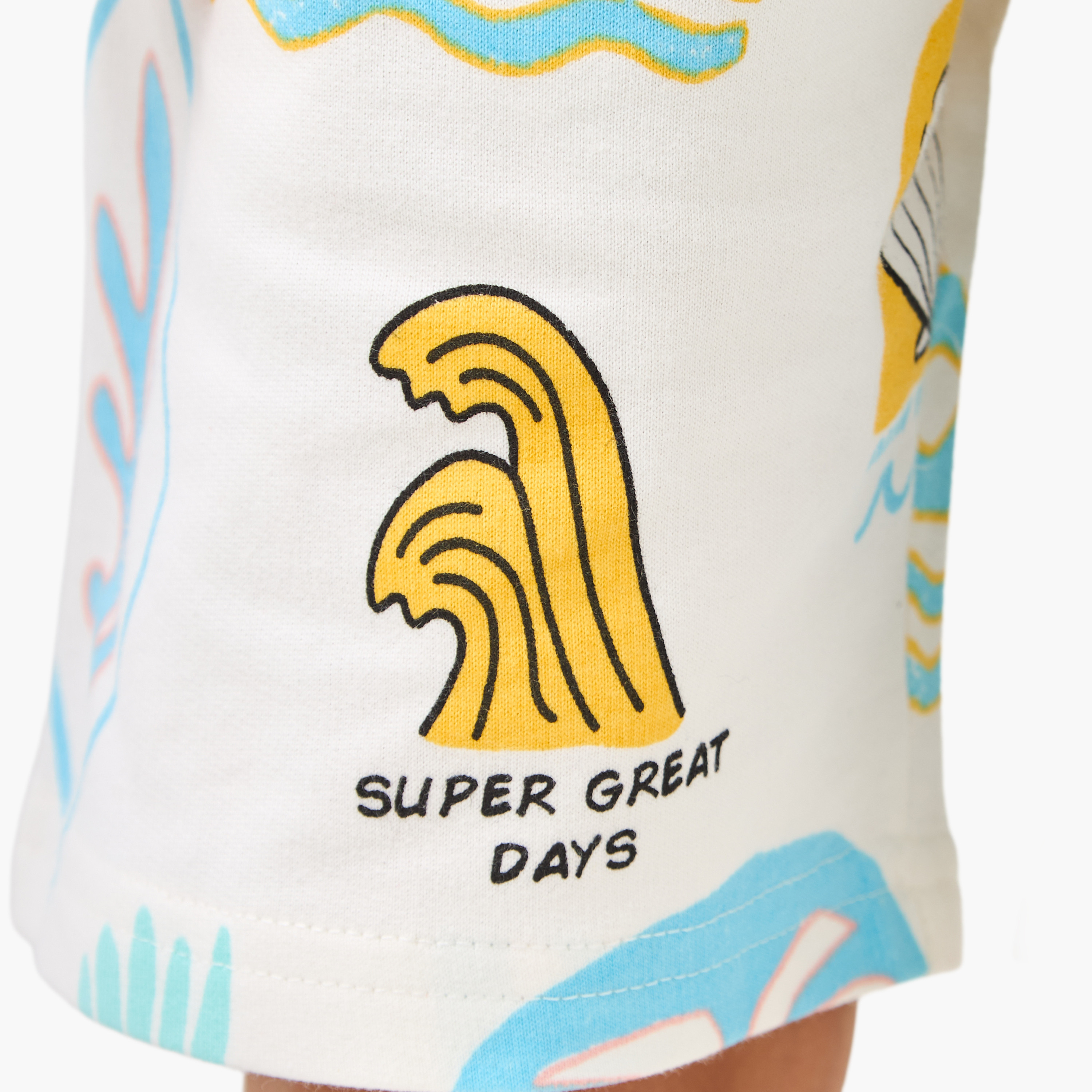 شورت برباط إغلاق وطبعات من جونيورز-boys-clothing-bottoms-shorts-image-1