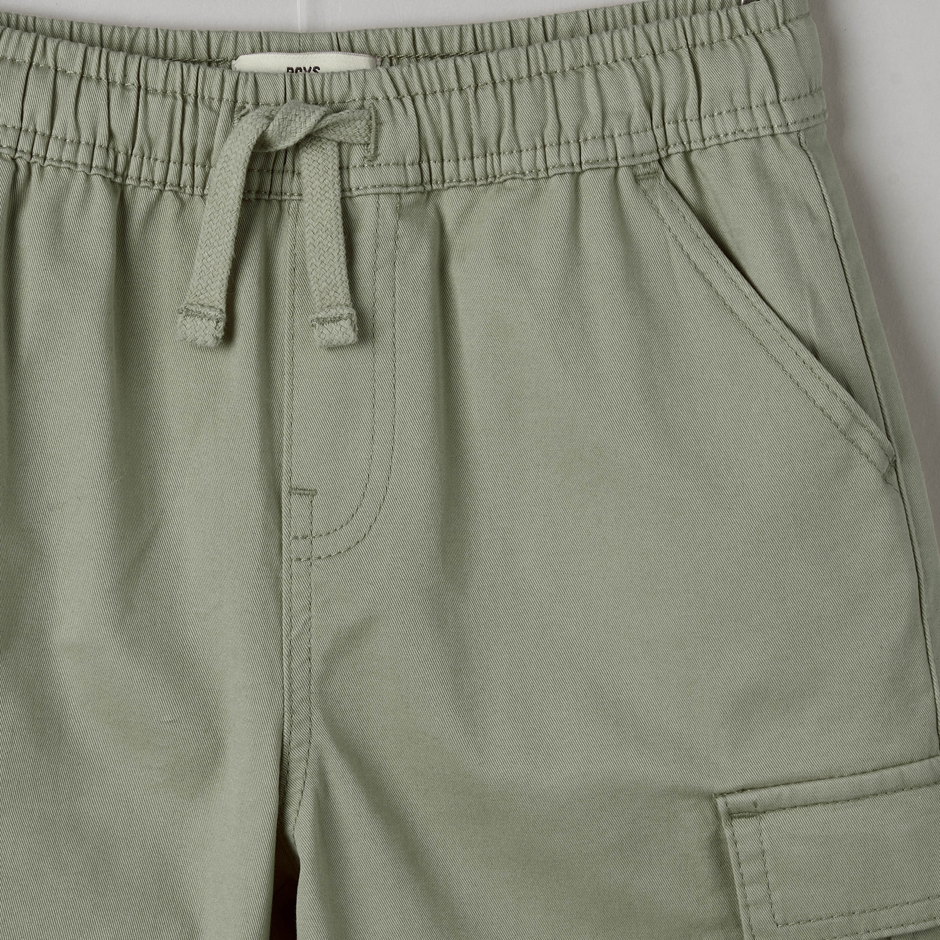Juniors Knee Length Elasticated Drawstring Waist Cargo Shorts with Pockets-boys-clothing-bottoms-shorts-image-5
