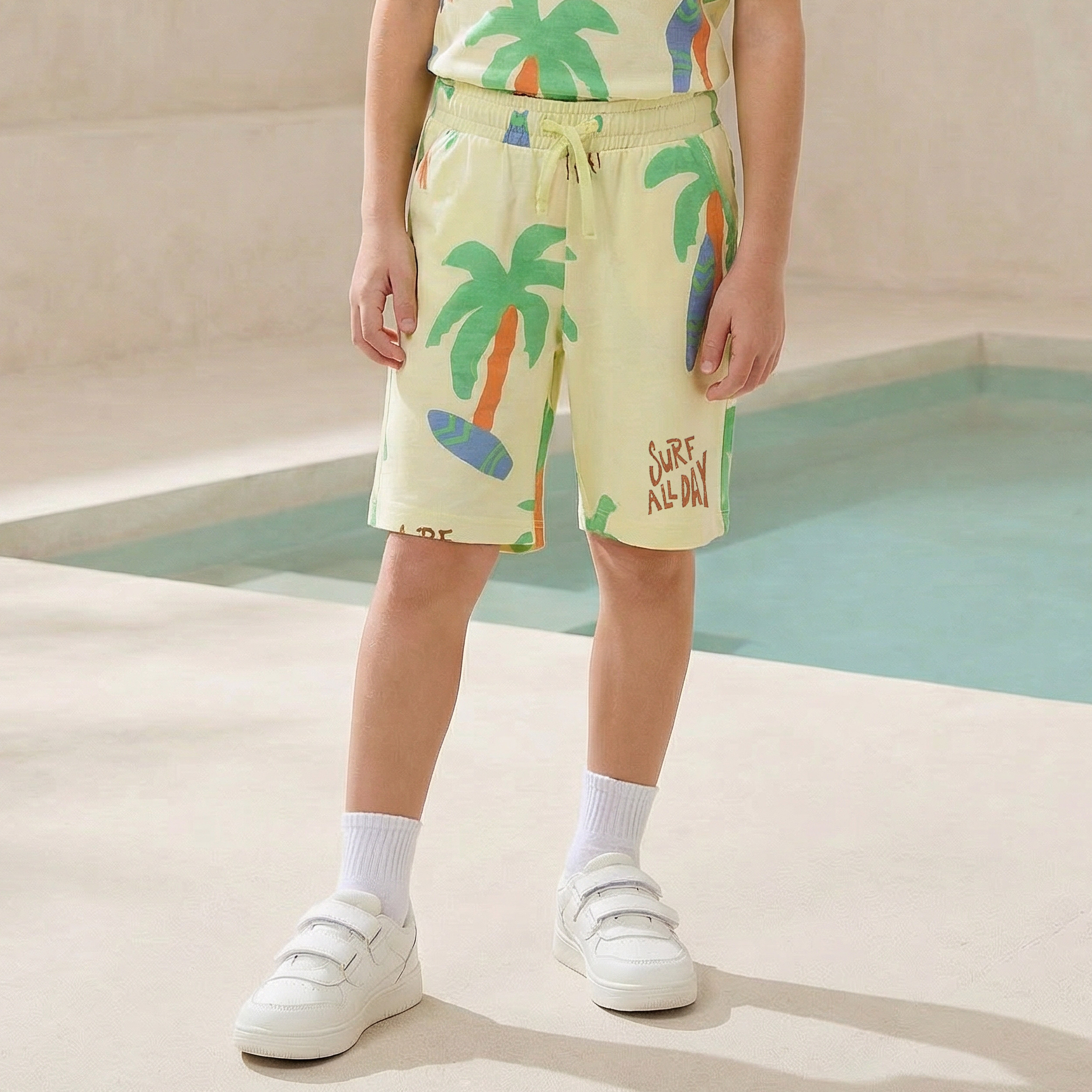 Juniors Knee Length Elasticated Drawstring Shorts with Print-boys-clothing-bottoms-shorts-image-1