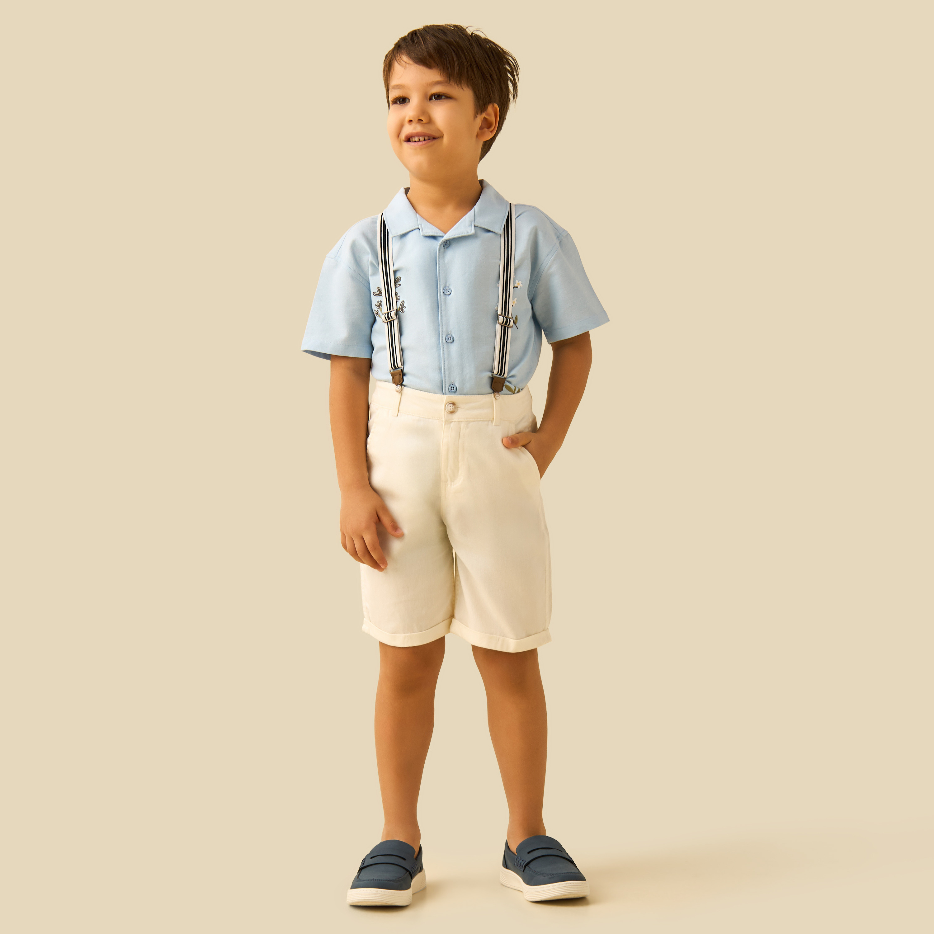 Juniors Knee Length Buttoned Waist Shorts with Pockets-boys-clothing-bottoms-shorts-image-2