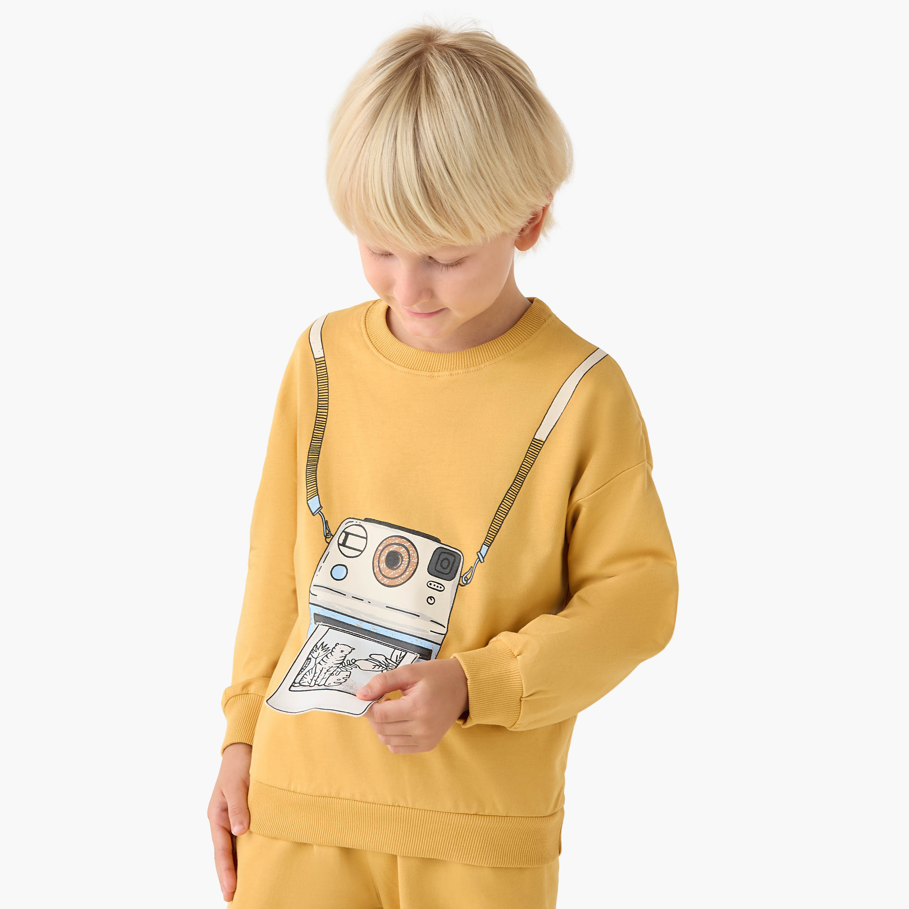 Juniors Crew Neck Long Sleeves Sweatshirt and Joggers Set with Camera Print-baby-boys-clothing-winterwear-setsandcoords-image-2