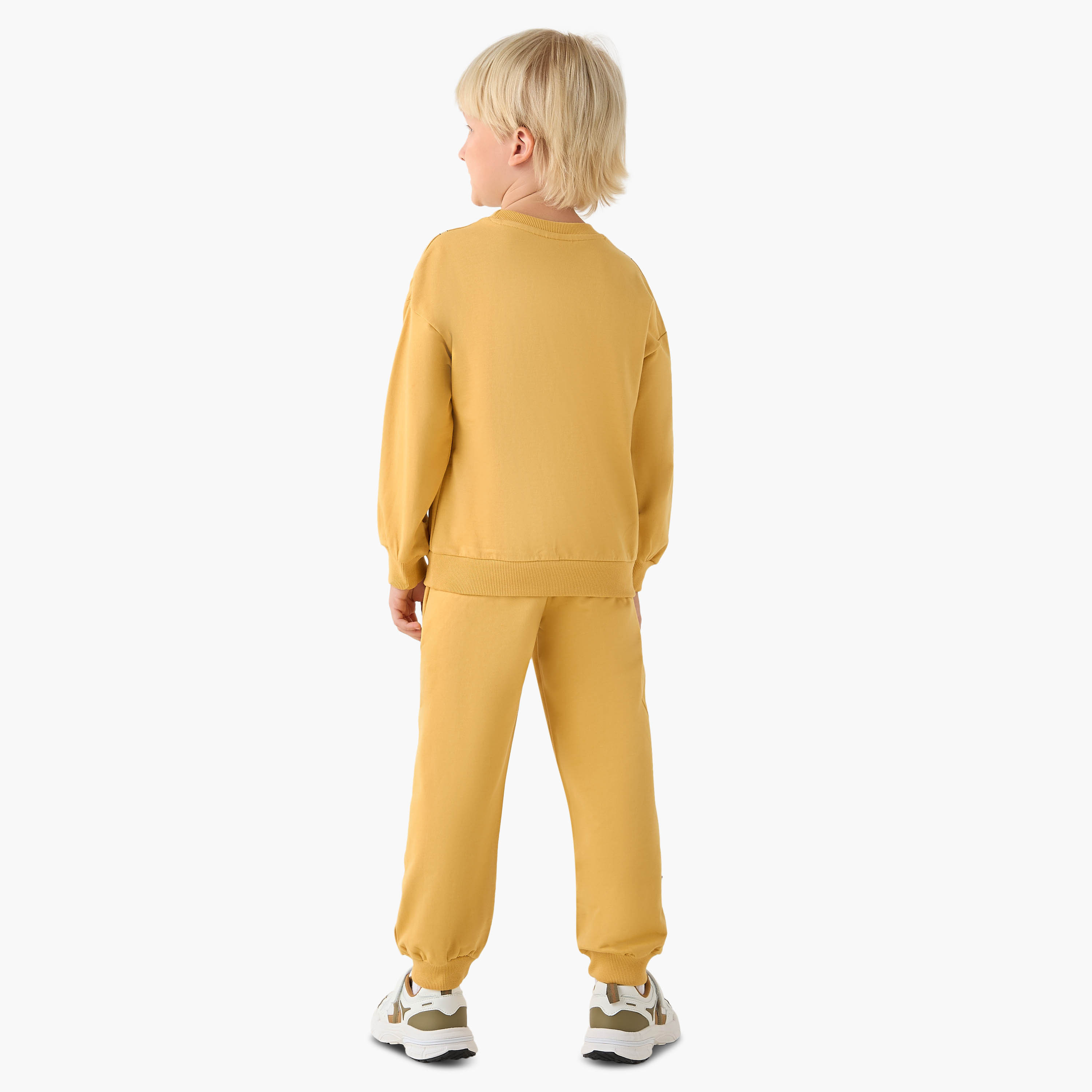 Juniors Crew Neck Long Sleeves Sweatshirt and Joggers Set with Camera Print-baby-boys-clothing-winterwear-setsandcoords-image-4