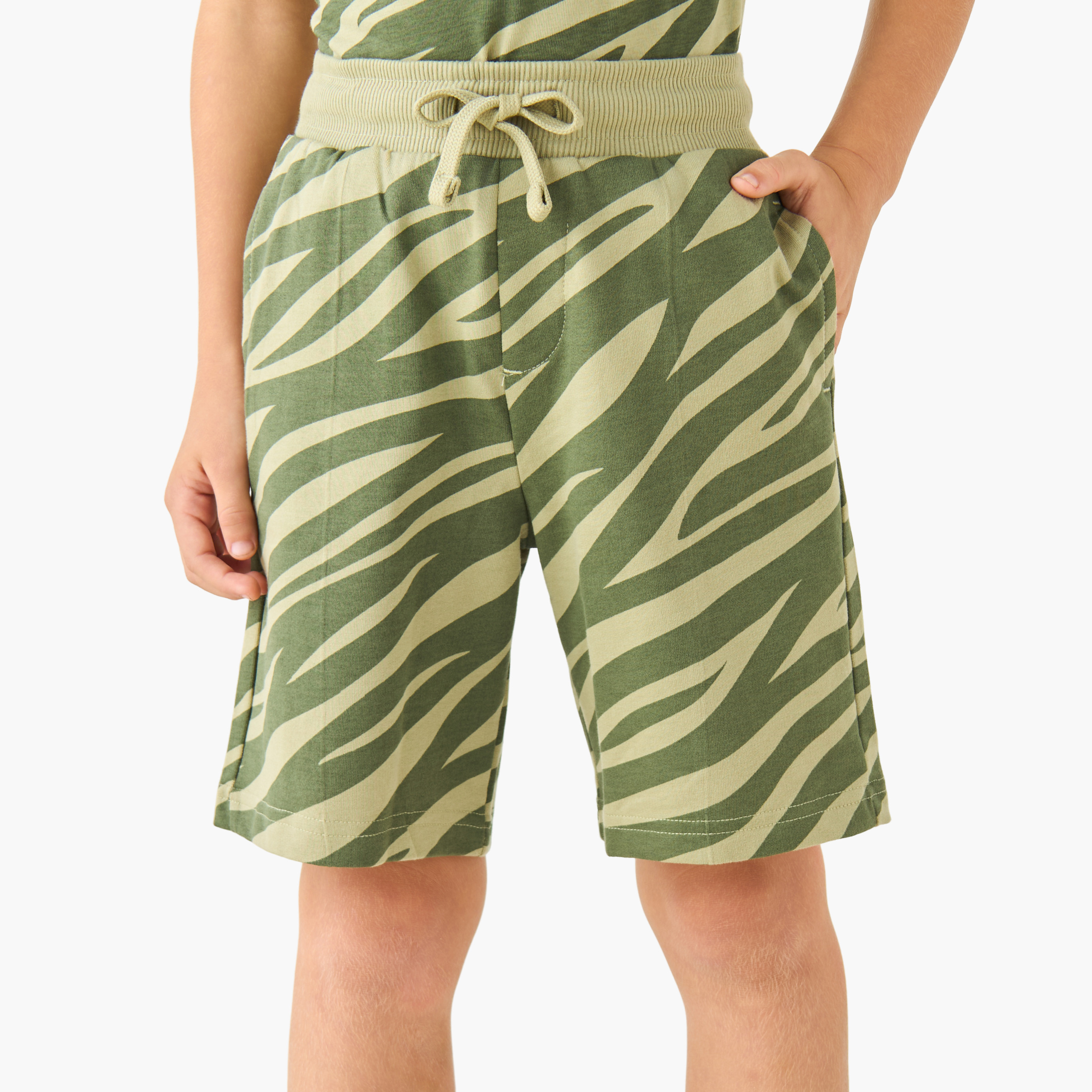 Set of 3 Juniors Crew Neck Short Sleeves T-shirt and Shorts Set with Print-boys-clothing-setsandcoords-image-4