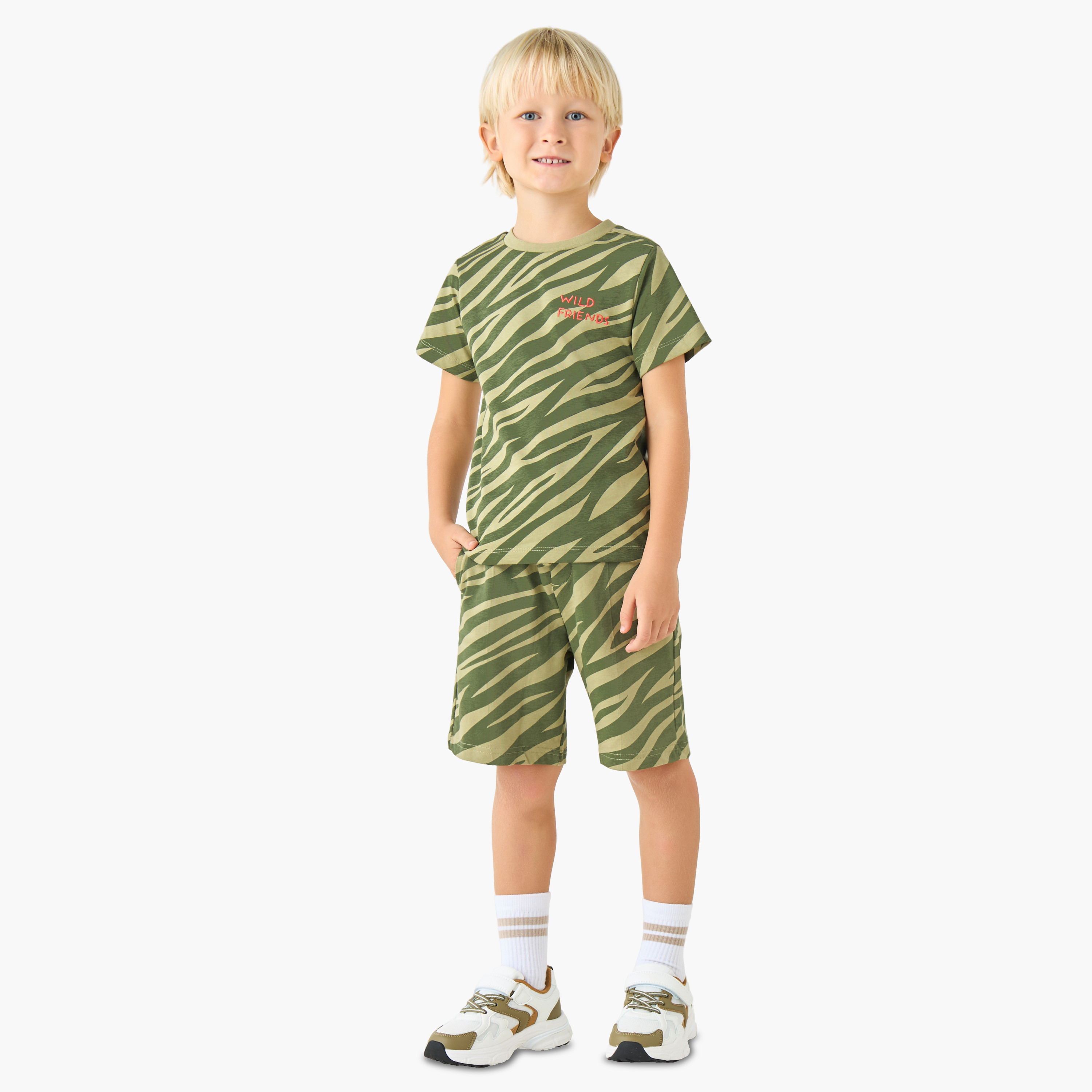 Set of 3 Juniors Crew Neck Short Sleeves T-shirt and Shorts Set with Print-boys-clothing-setsandcoords-image-9