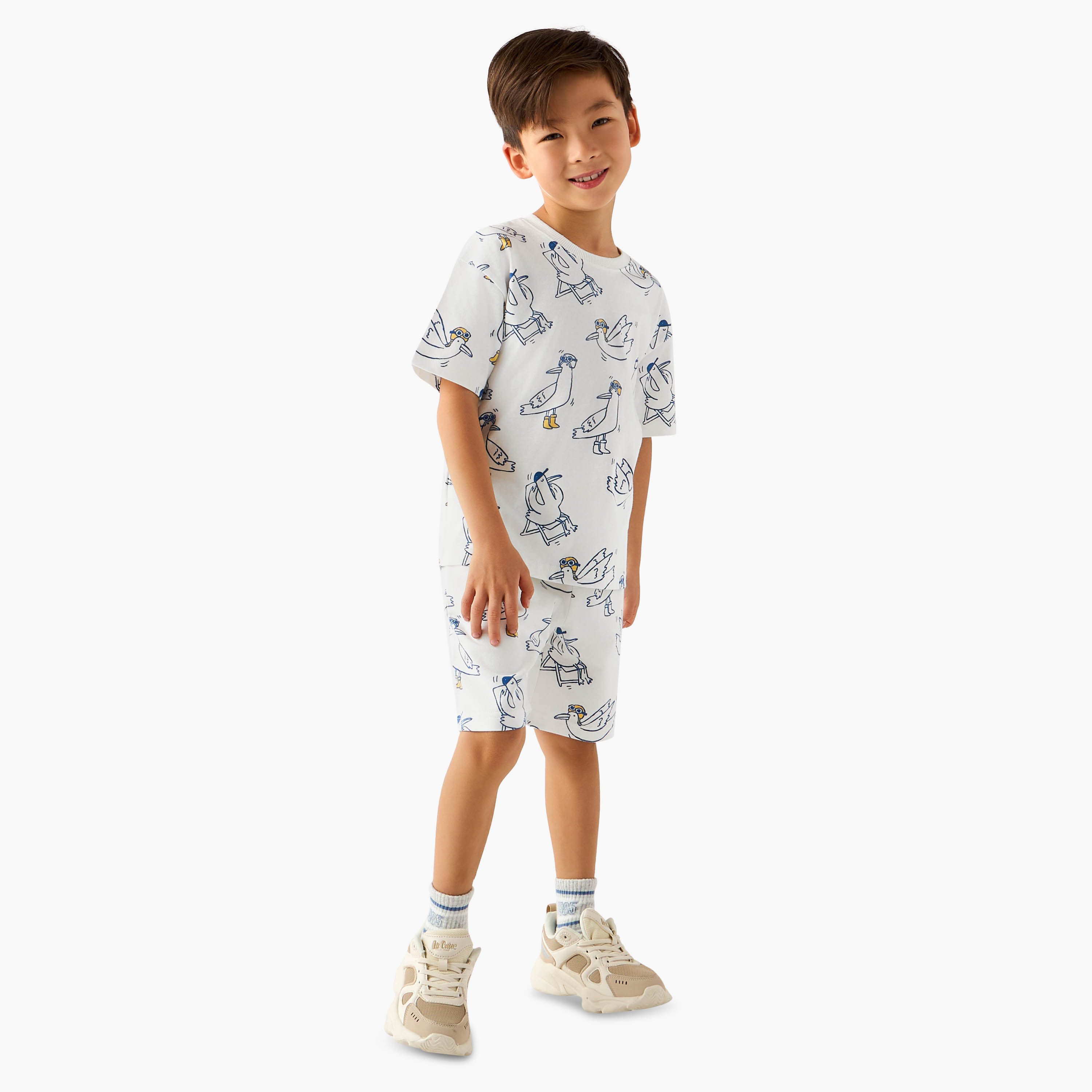 طقم شورت برباط إغلاق وتيشيرت برقبة ضيقة وأكمام قصيرة 3 قطع من جونيورز-baby-boys-clothing-setsandcoords-image-6