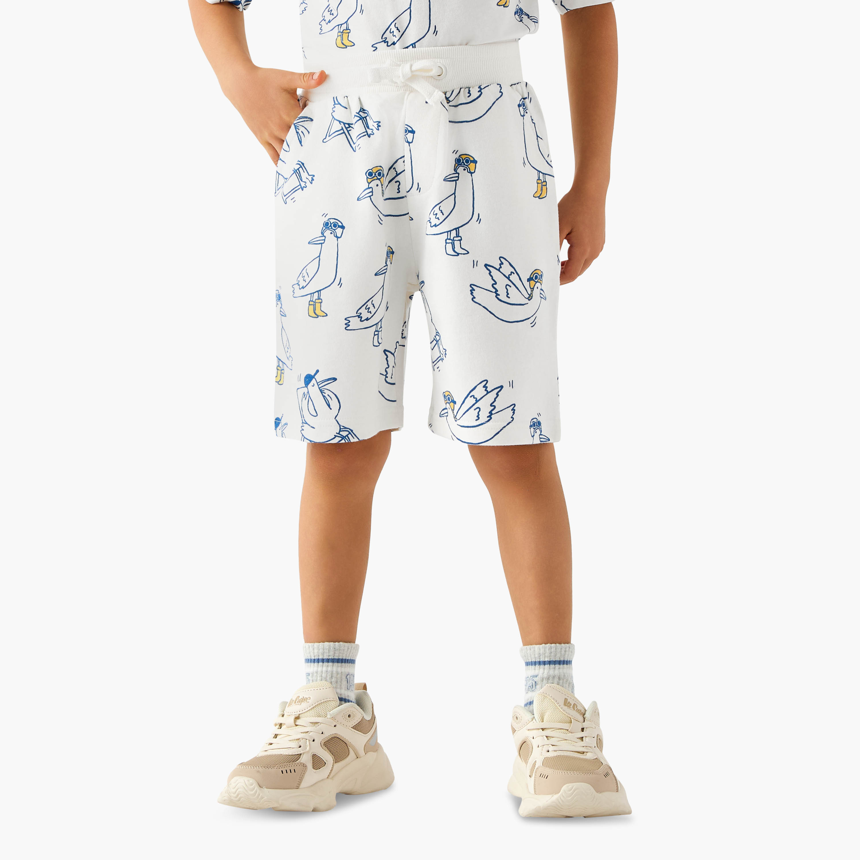 طقم شورت برباط إغلاق وتيشيرت برقبة ضيقة وأكمام قصيرة 3 قطع من جونيورز-baby-boys-clothing-setsandcoords-image-3