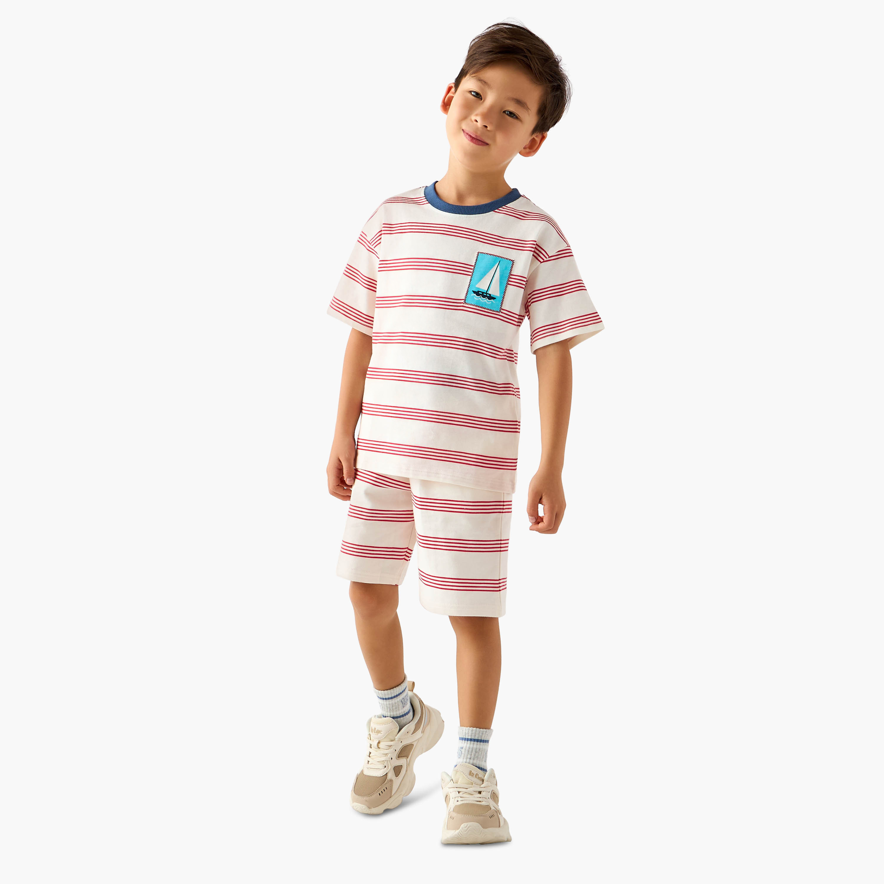 Set of 3 Juniors Crew Neck Short Sleeve T-shirt and Shorts Set with Applique Accent-boys-clothing-setsandcoords-image-3
