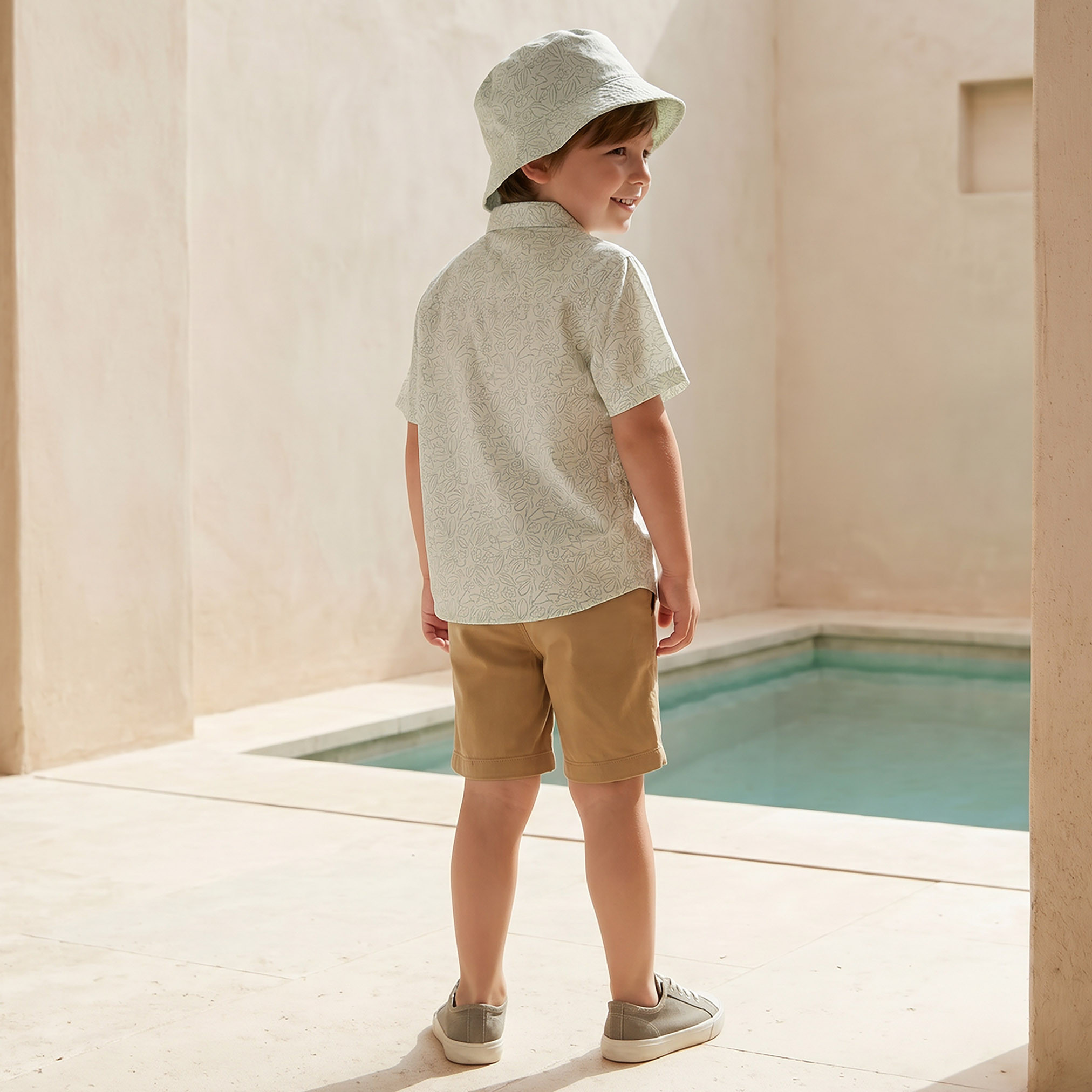 Juniors Collared Short Sleeves Shirt and Shorts Set with Hat-baby-boys-clothing-setsandcoords-image-3