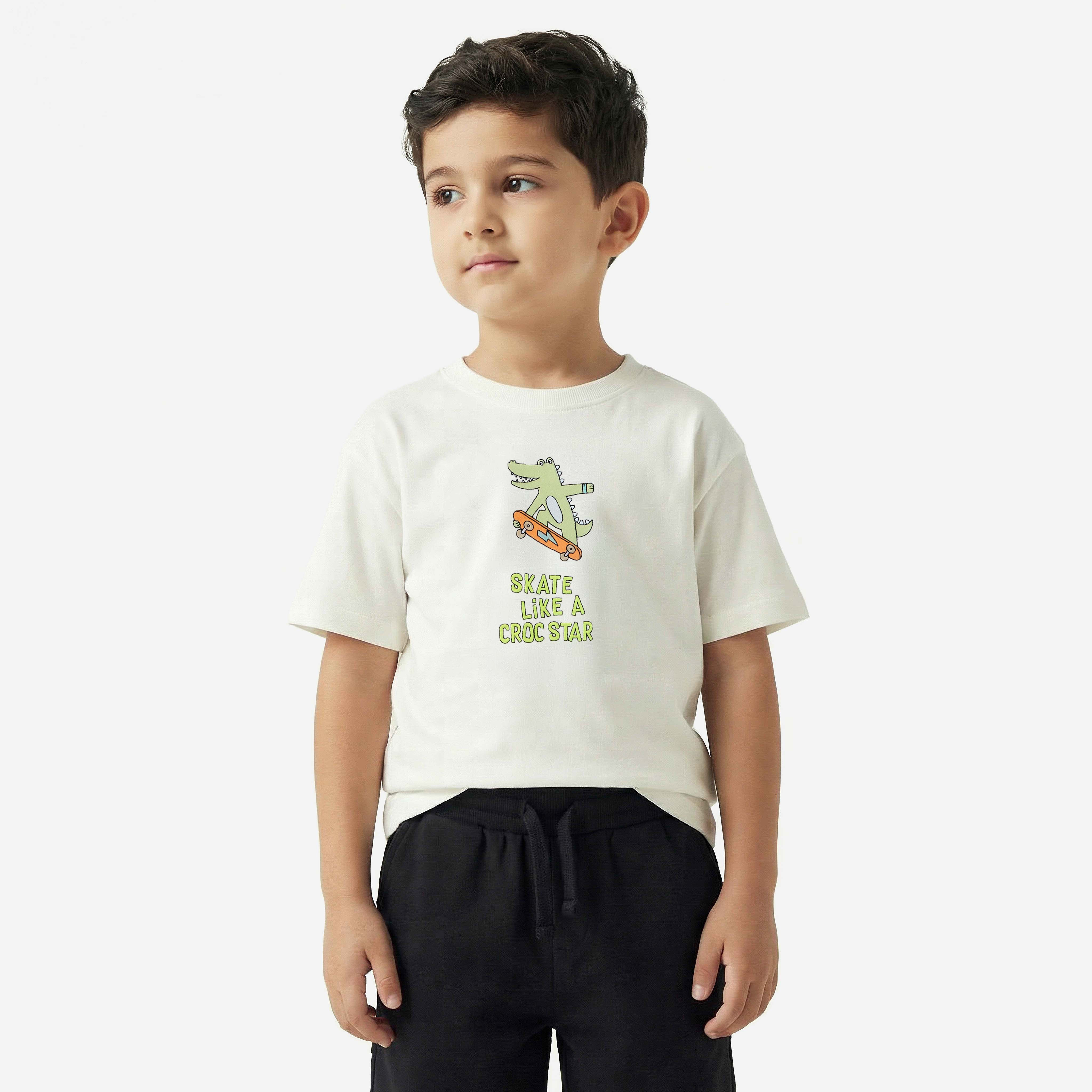 طقم تيشيرت بياقة ضيقة وأكمام قصيرة وتطريز تمساح من جونيورز-boys-clothing-setsandcoords-image-2
