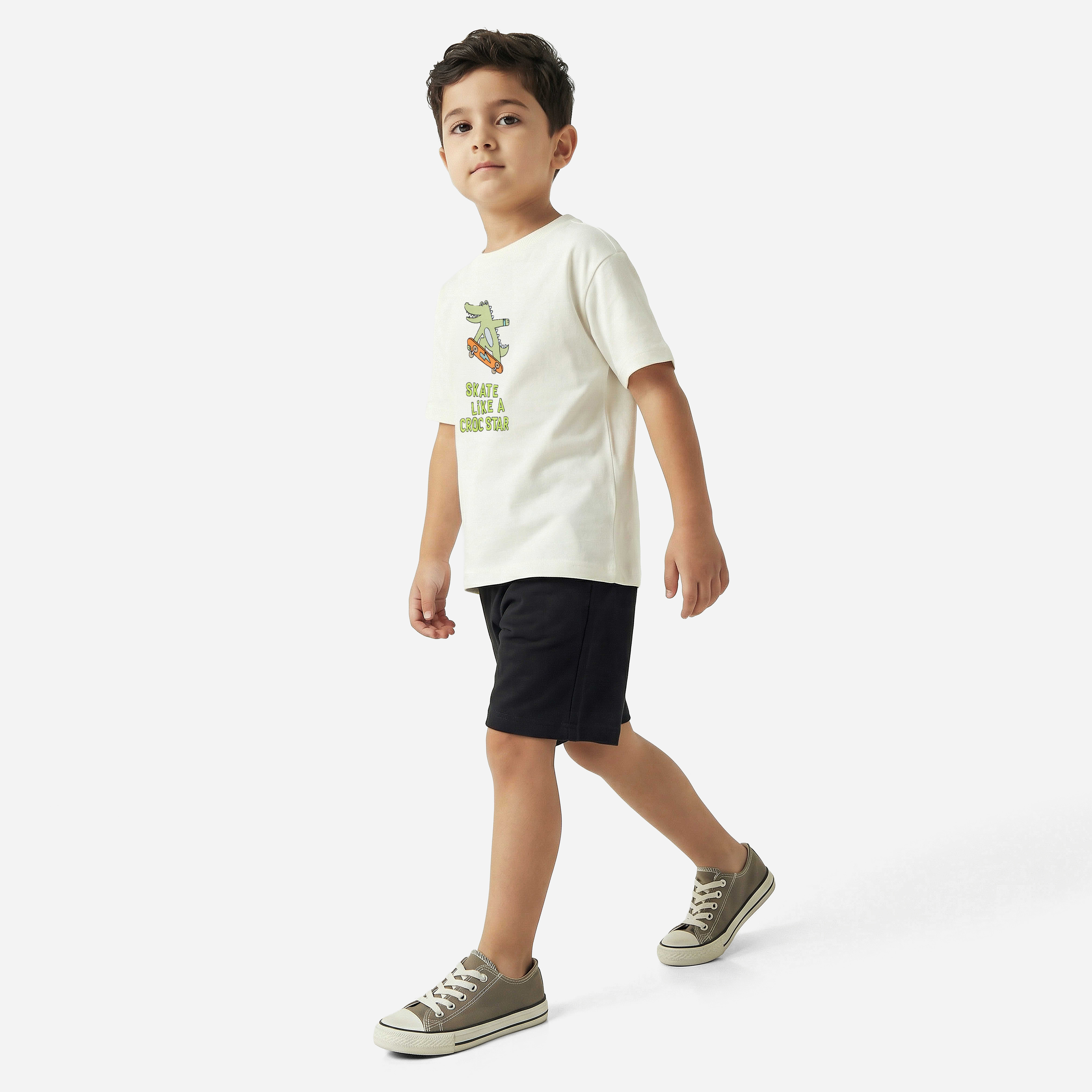 طقم تيشيرت بياقة ضيقة وأكمام قصيرة وتطريز تمساح من جونيورز-boys-clothing-setsandcoords-image-7
