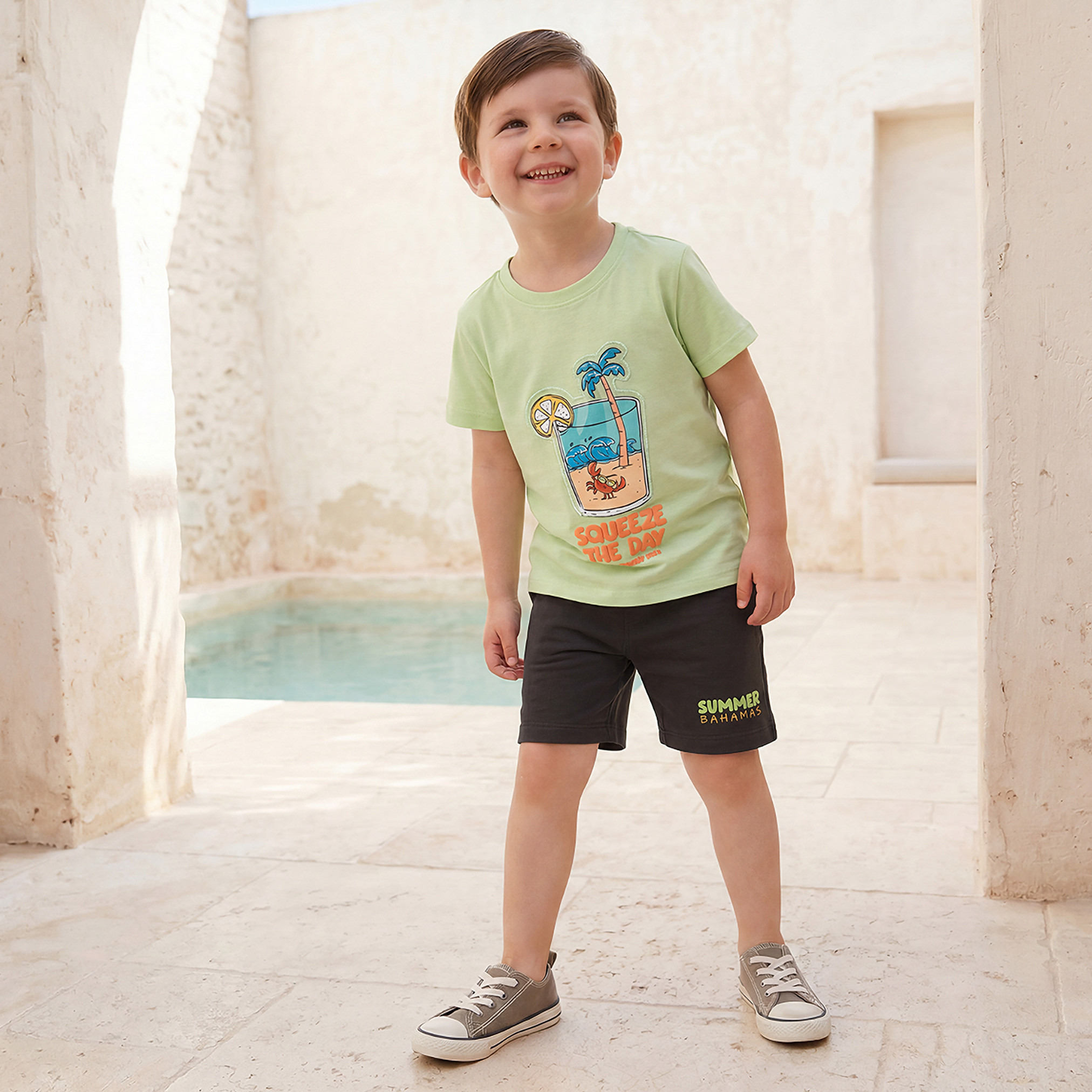 طقم شورت وتيشيرت برقبة ضيقة وأكمام قصيرة وطبعات 3 قطع من جونيورز-boys-clothing-setsandcoords-image-3