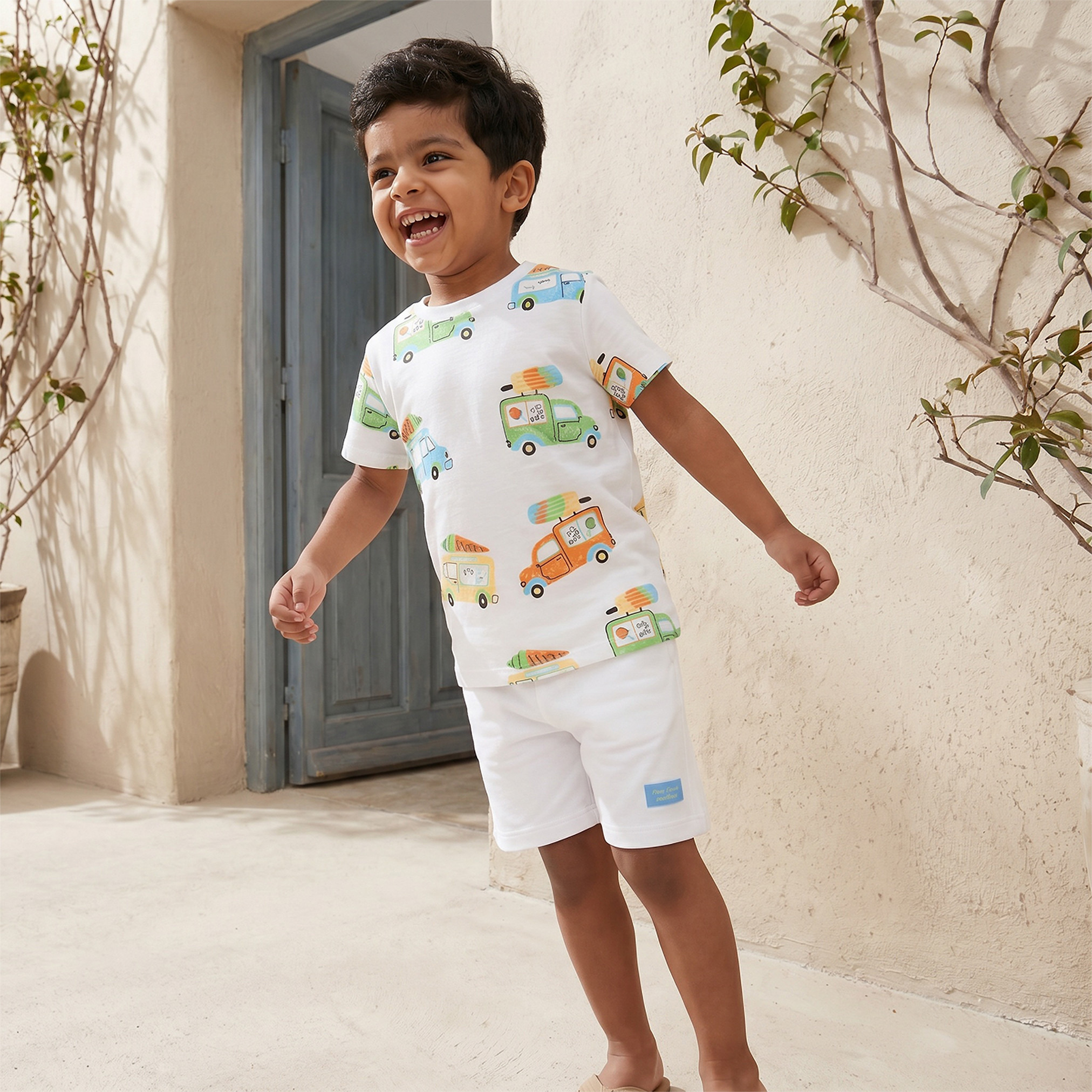 Set of 3 Juniors Crew Neck Short Sleeves T-shirt and Shorts Set with Travel Print-boys-clothing-setsandcoords-image-8