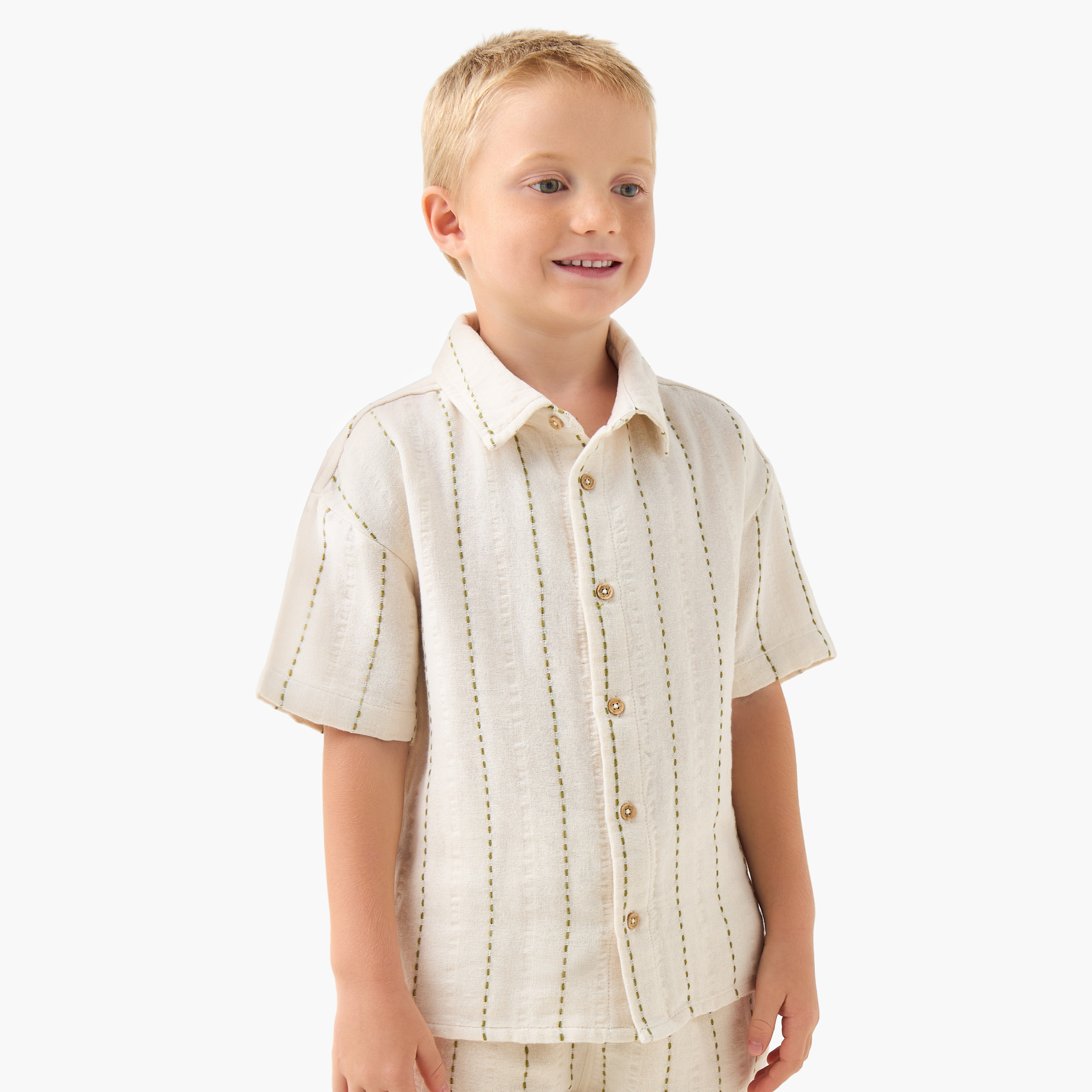 طقم شورت بجيوب وقميص بياقة عادية وأكمام قصيرة من جونيورز-boys-clothing-setsandcoords-image-4