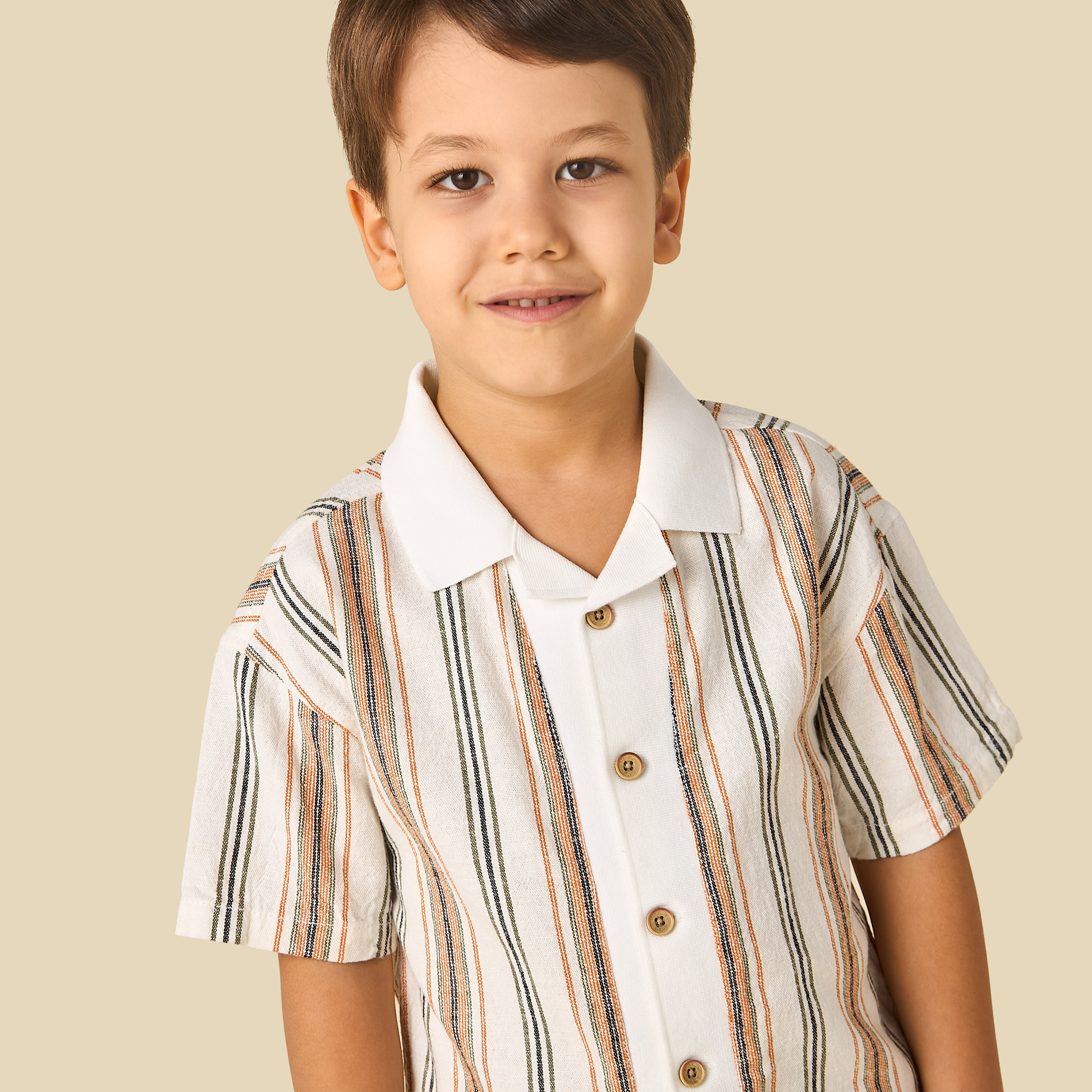 طقم شورت وقميص مخطط بياقة عادية أكمام قصيرة من جونيورز-baby-boys-clothing-setsandcoords-image-2