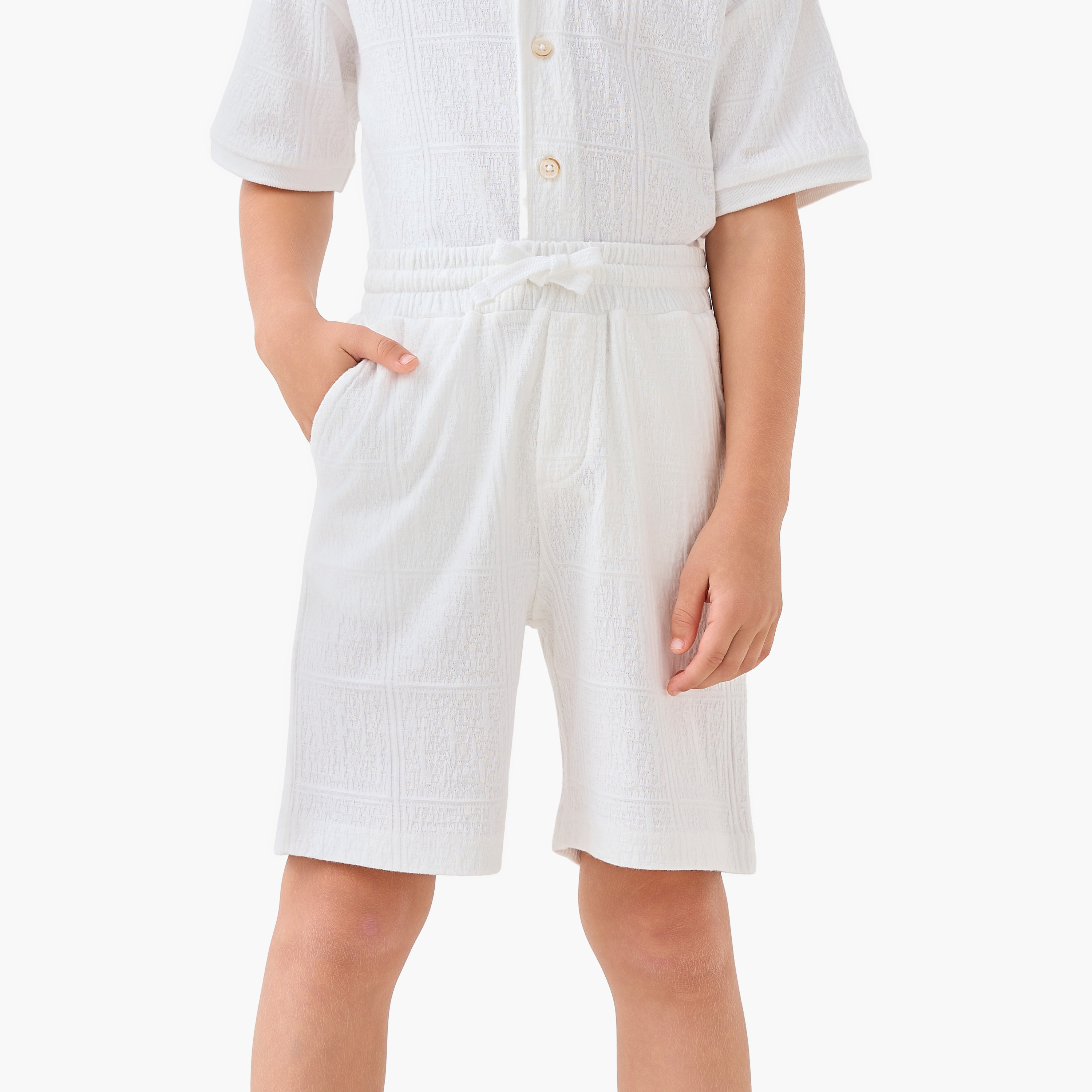 طقم أولادي شورت وقميص قطن بارز الملمس بأكمام قصيرة وياقة عادية من جونيورز-boys-clothing-setsandcoords-image-3