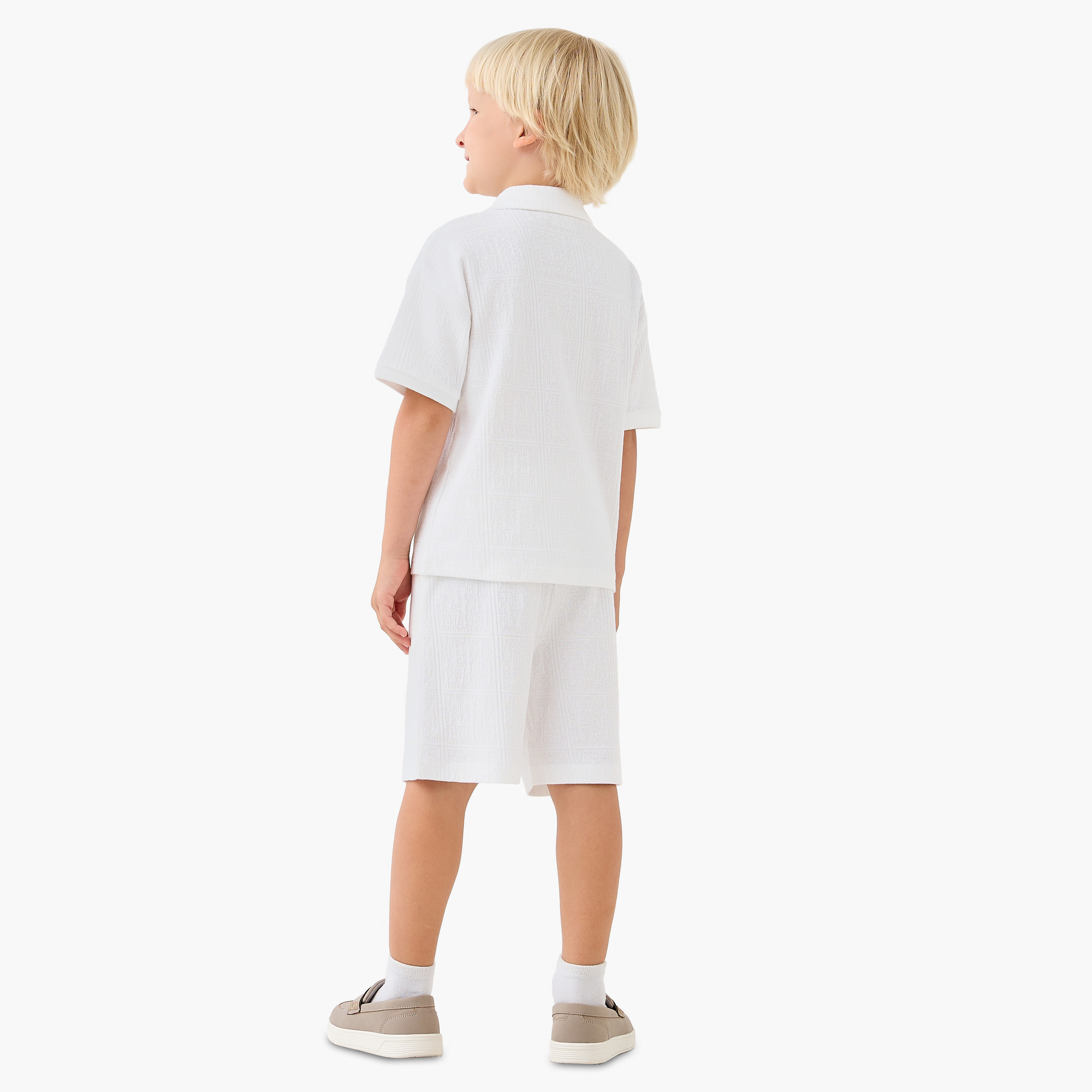 طقم أولادي شورت وقميص قطن بارز الملمس بأكمام قصيرة وياقة عادية من جونيورز-boys-clothing-setsandcoords-image-4