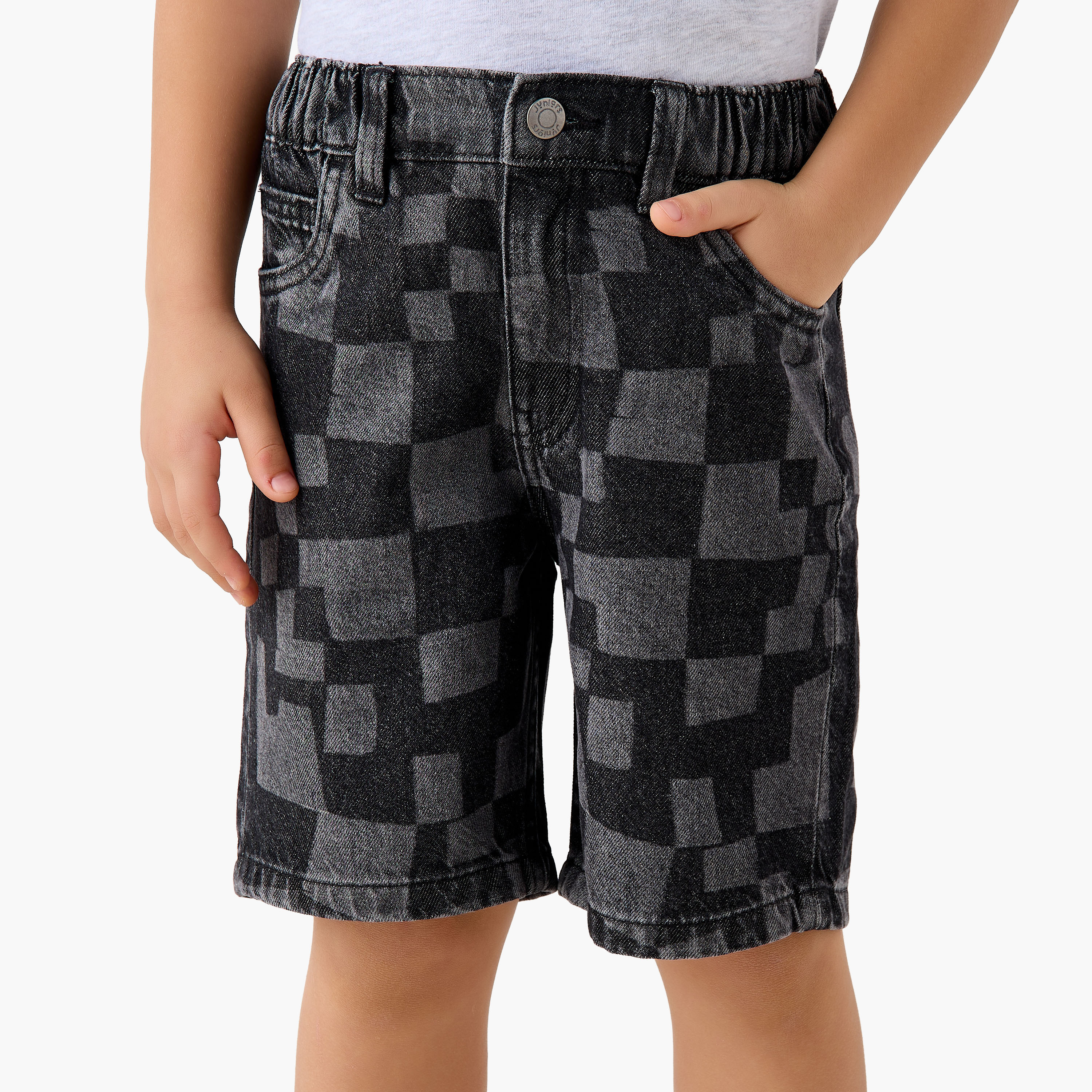 شورت دينم بخصر مطاطي وتصميم كاروهات من جونيورز-boys-clothing-bottoms-shorts-image-5